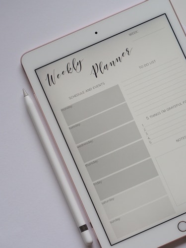 weekly planner.jpeg