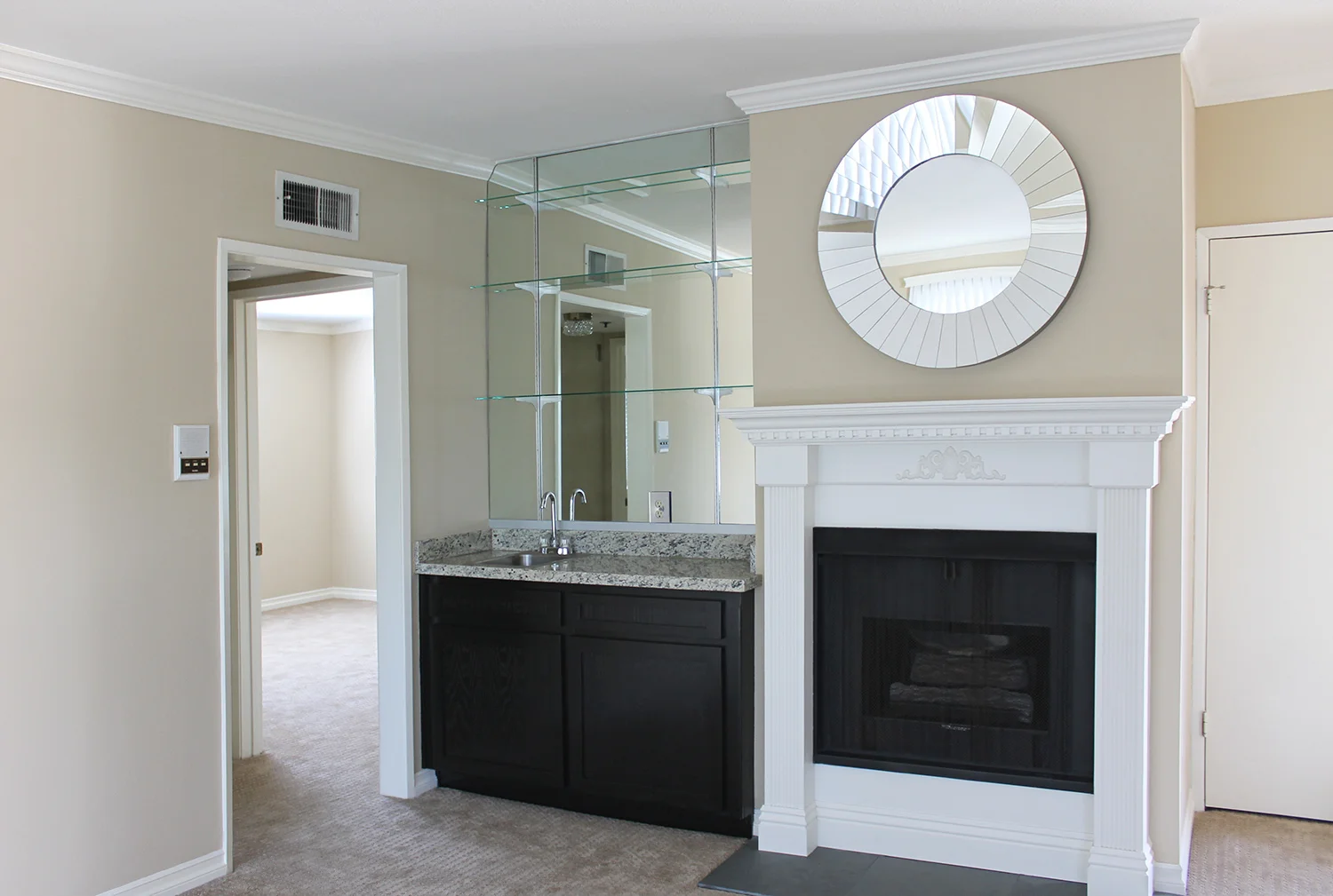 Chelsea Manor livingroom 1 (IMG_9037).jpg