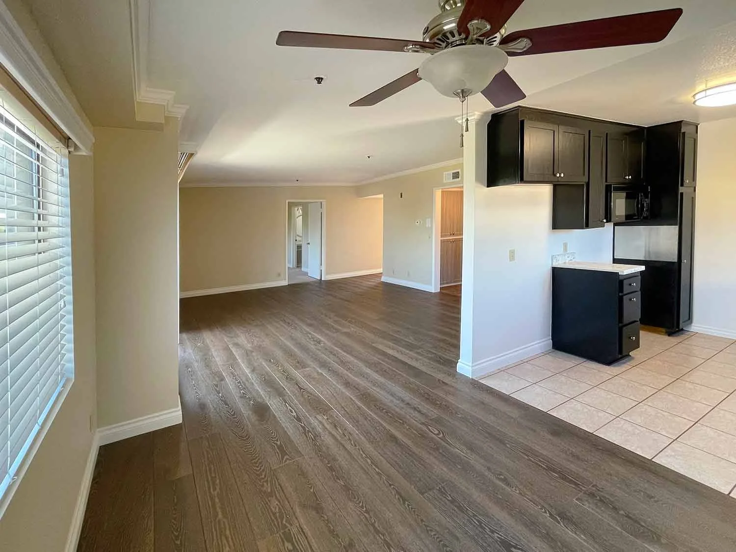  Dining  with open concept layout 