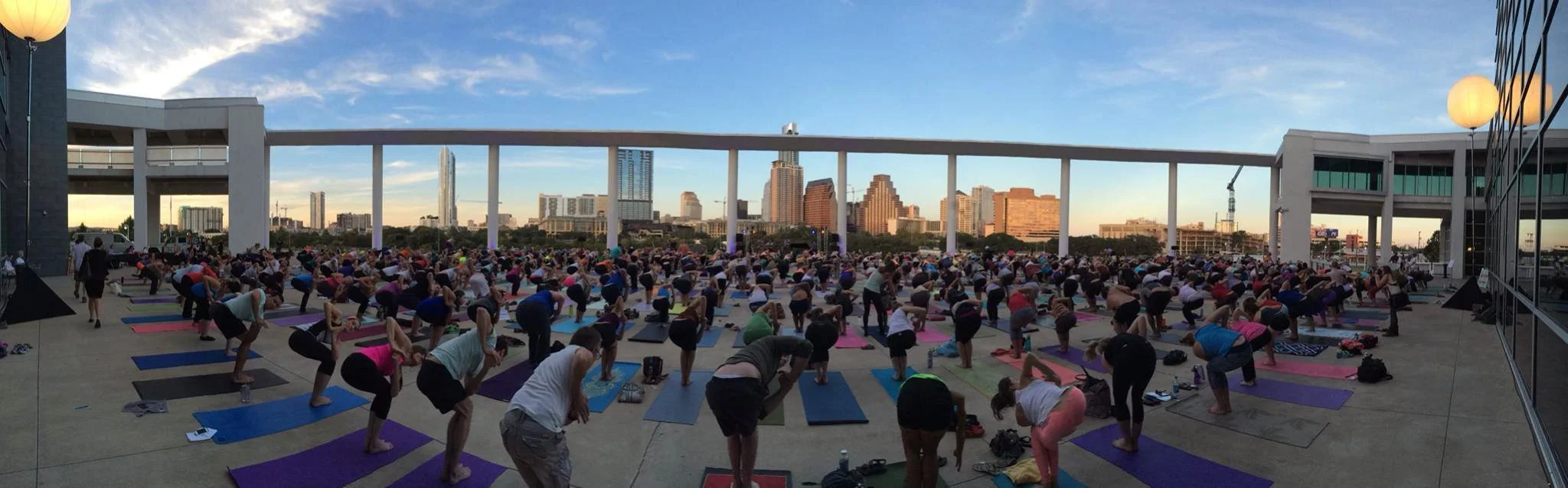 Sami teaches over 600 students to Justin Vernon live in Austin