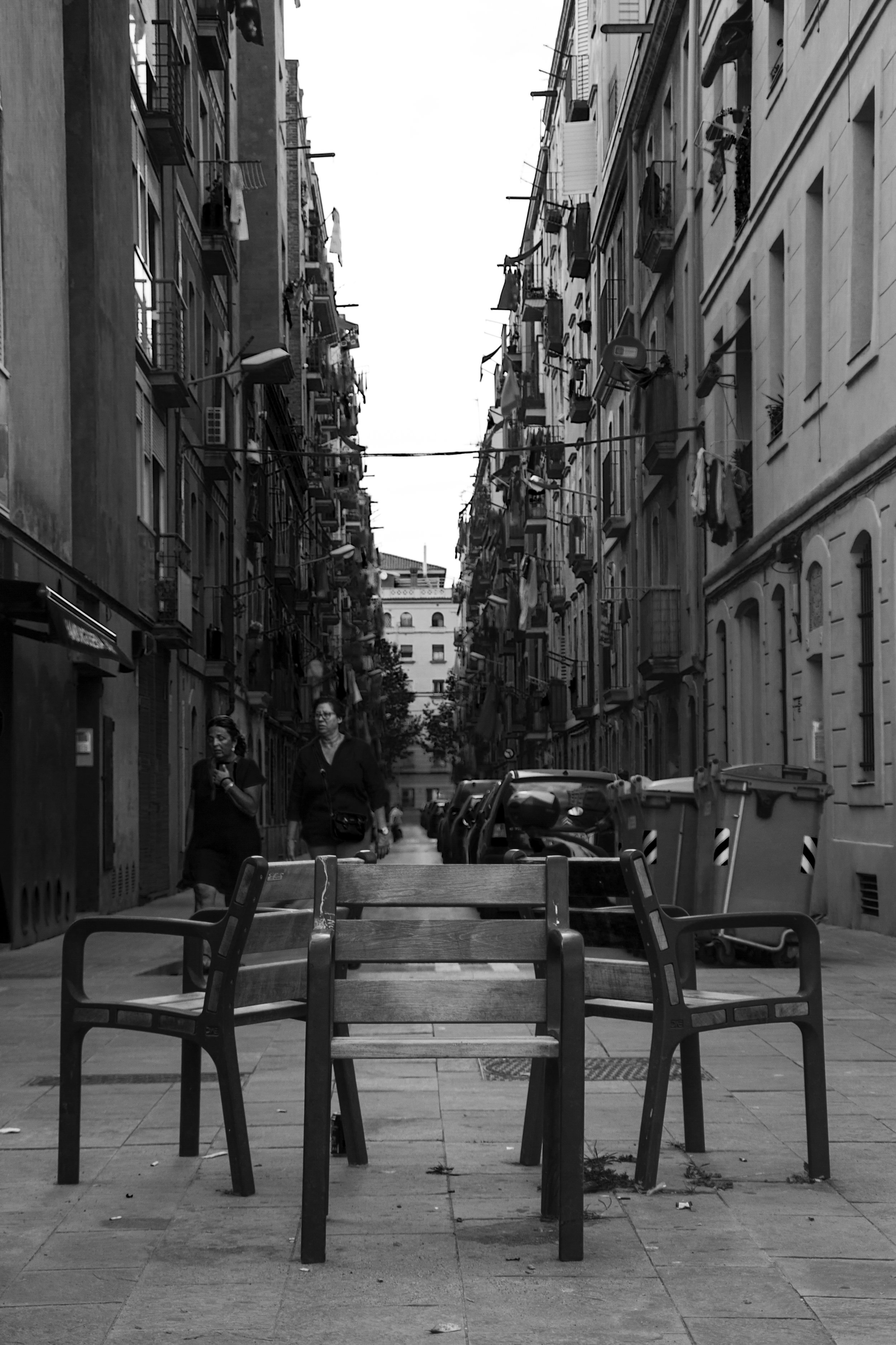 composition chairs barceloneta.jpg