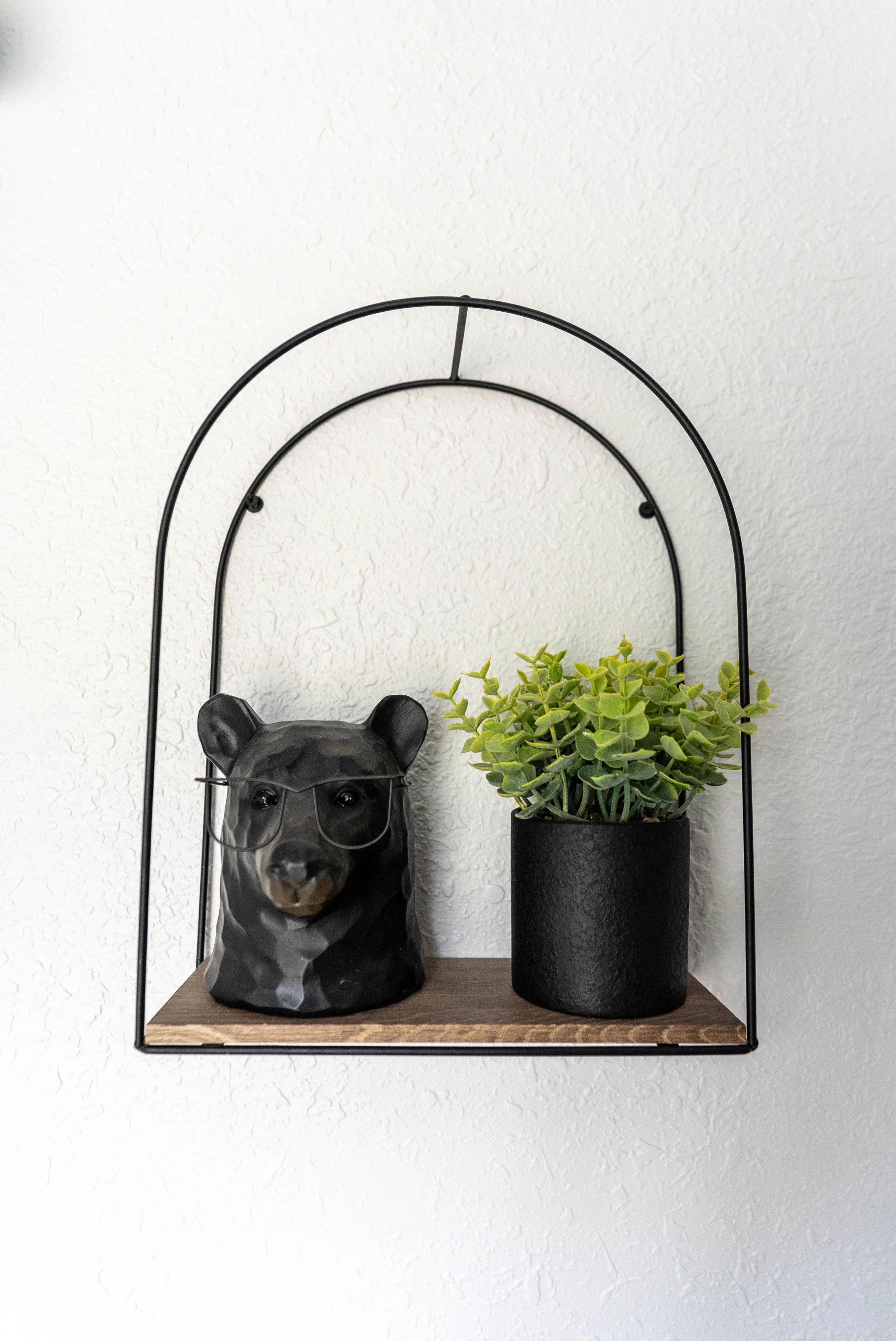 Cute modern bear decor