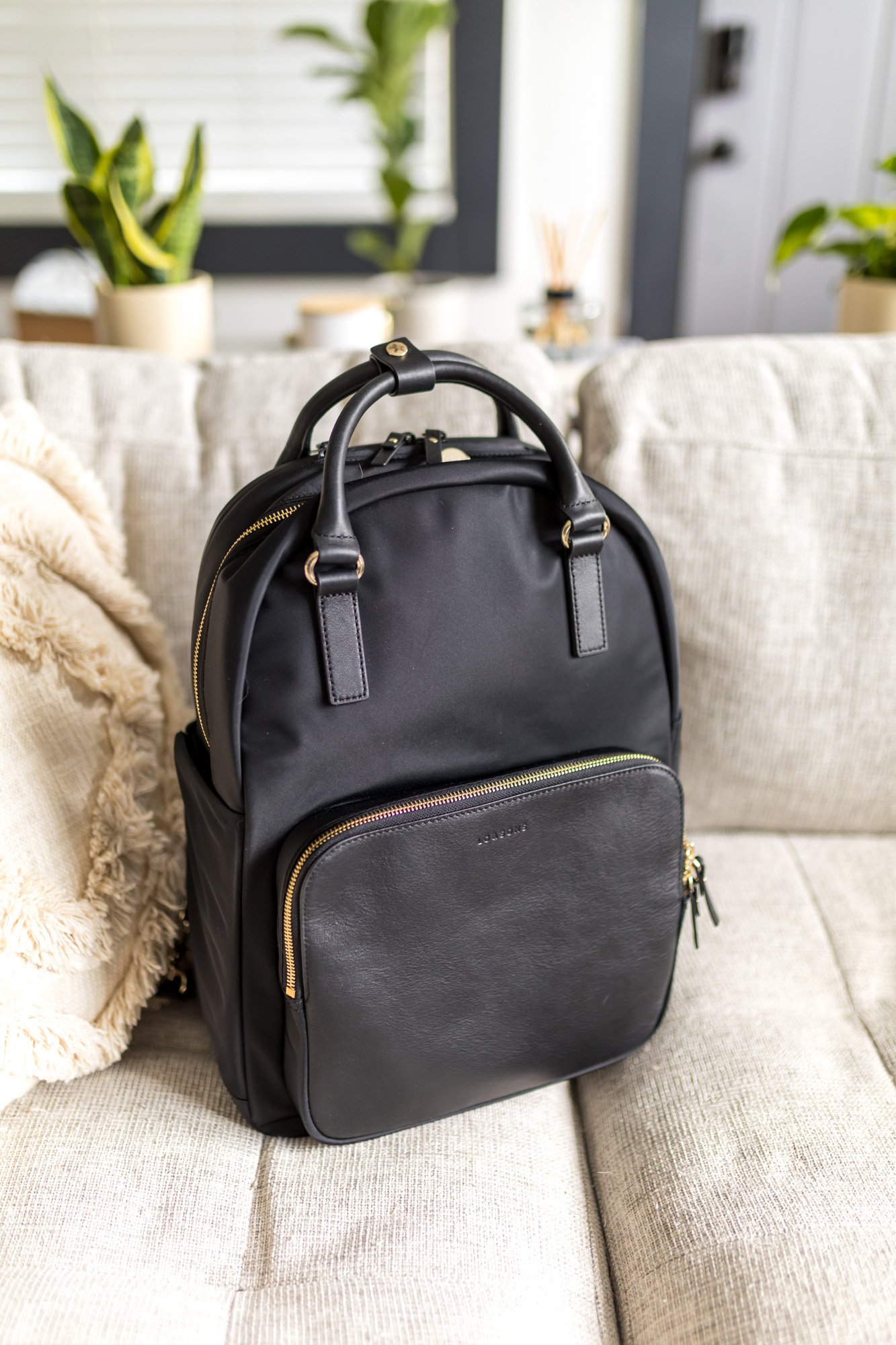 Lo & Sons Rowledge Review - The Stylish Women's Laptop Backpack 