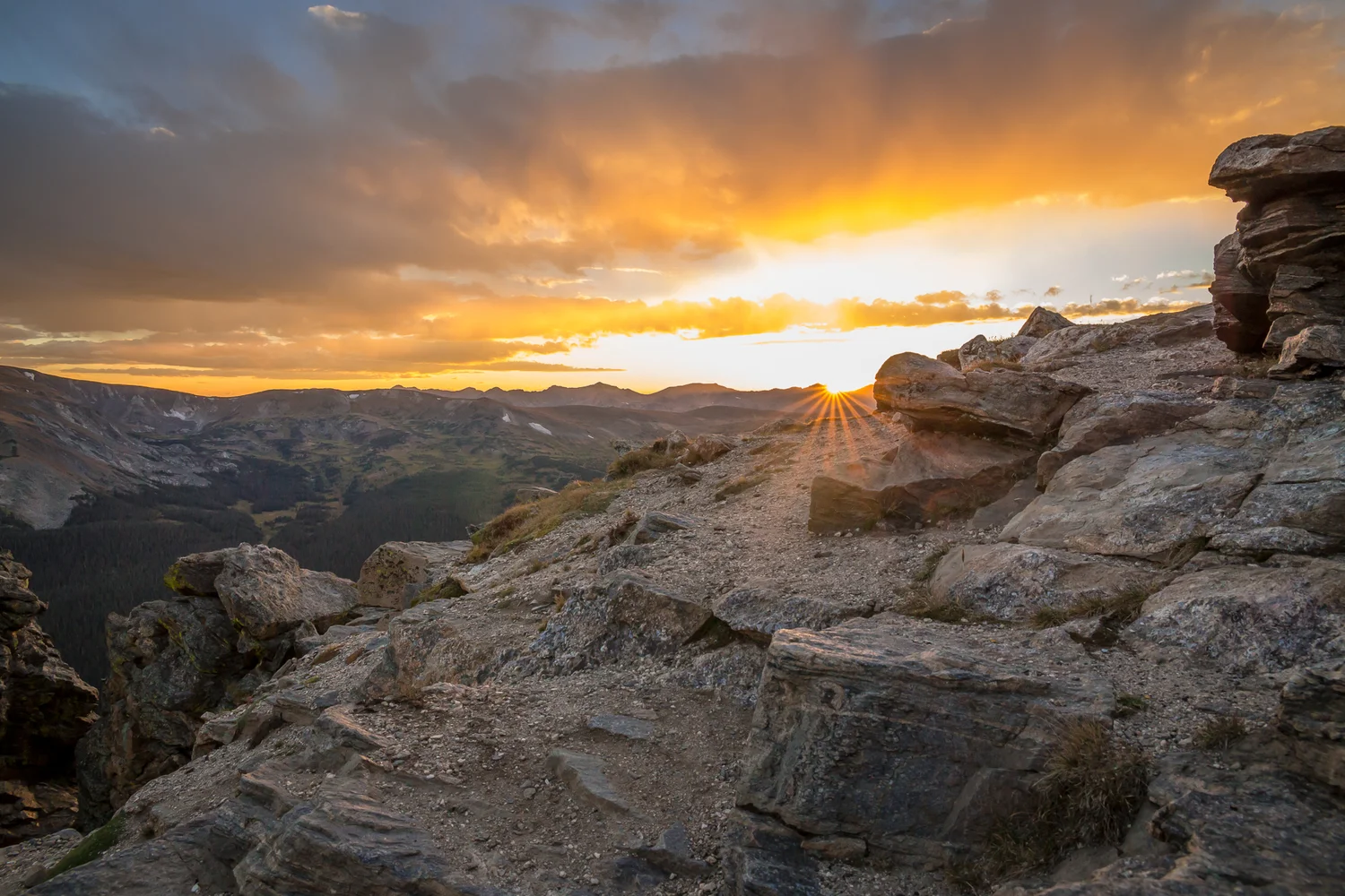 ROCK CUT OVERLOOK SUNSET