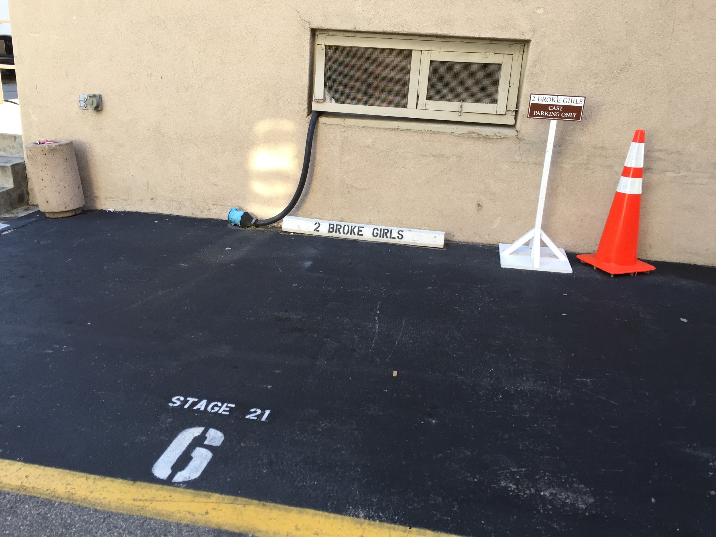 PARKING SPACE FOR 2 BROKE GIRLS
