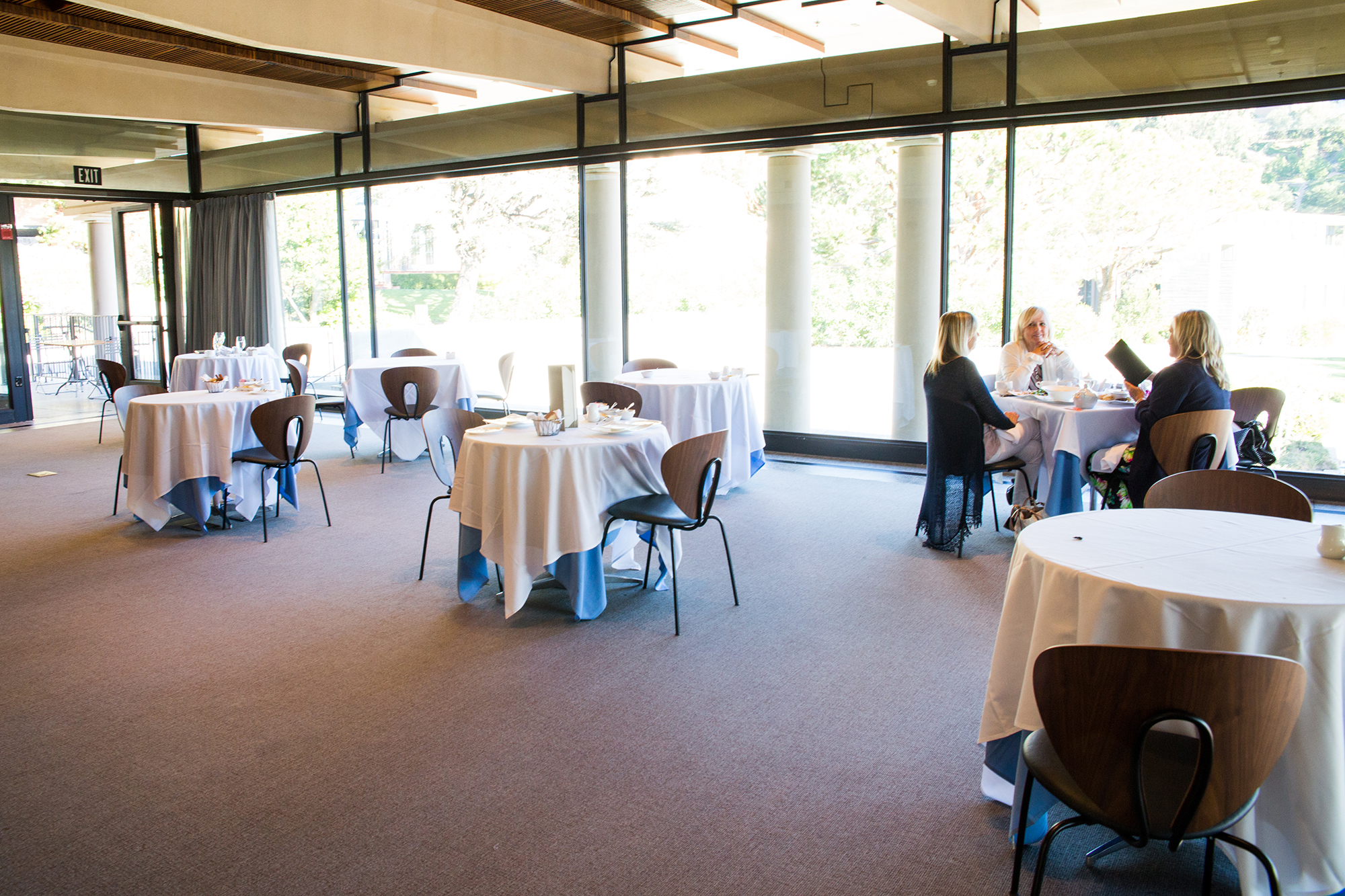 the underwhelming TEA ROOM