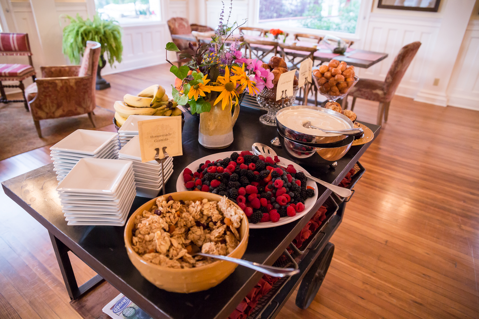 COMPLIMENTARY BREAKFAST AT THE LODGE