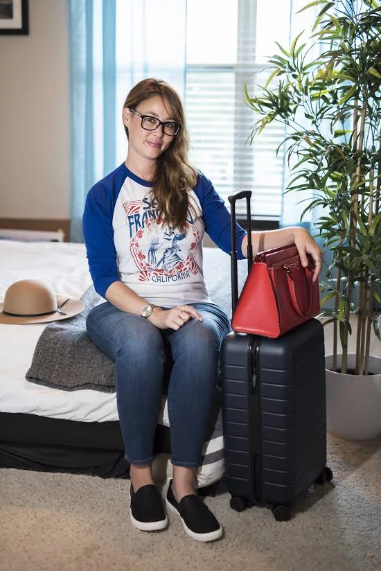 10 Awesome Christmas Gift Ideas for Travel Lovers