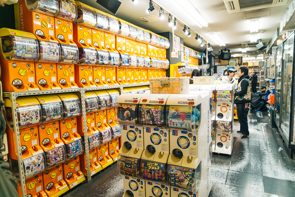 gashapon store