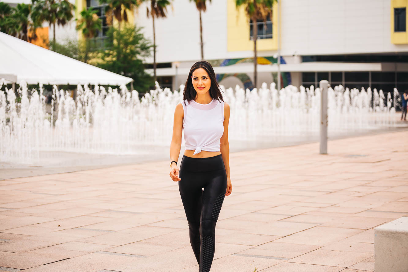 If You Had to Pick One Pair of Travel Leggings, This is The One!