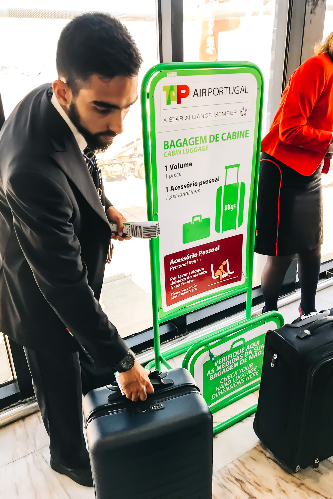 Tap Portugal Hand Luggage Britain, SAVE 35% - catchtalent.com