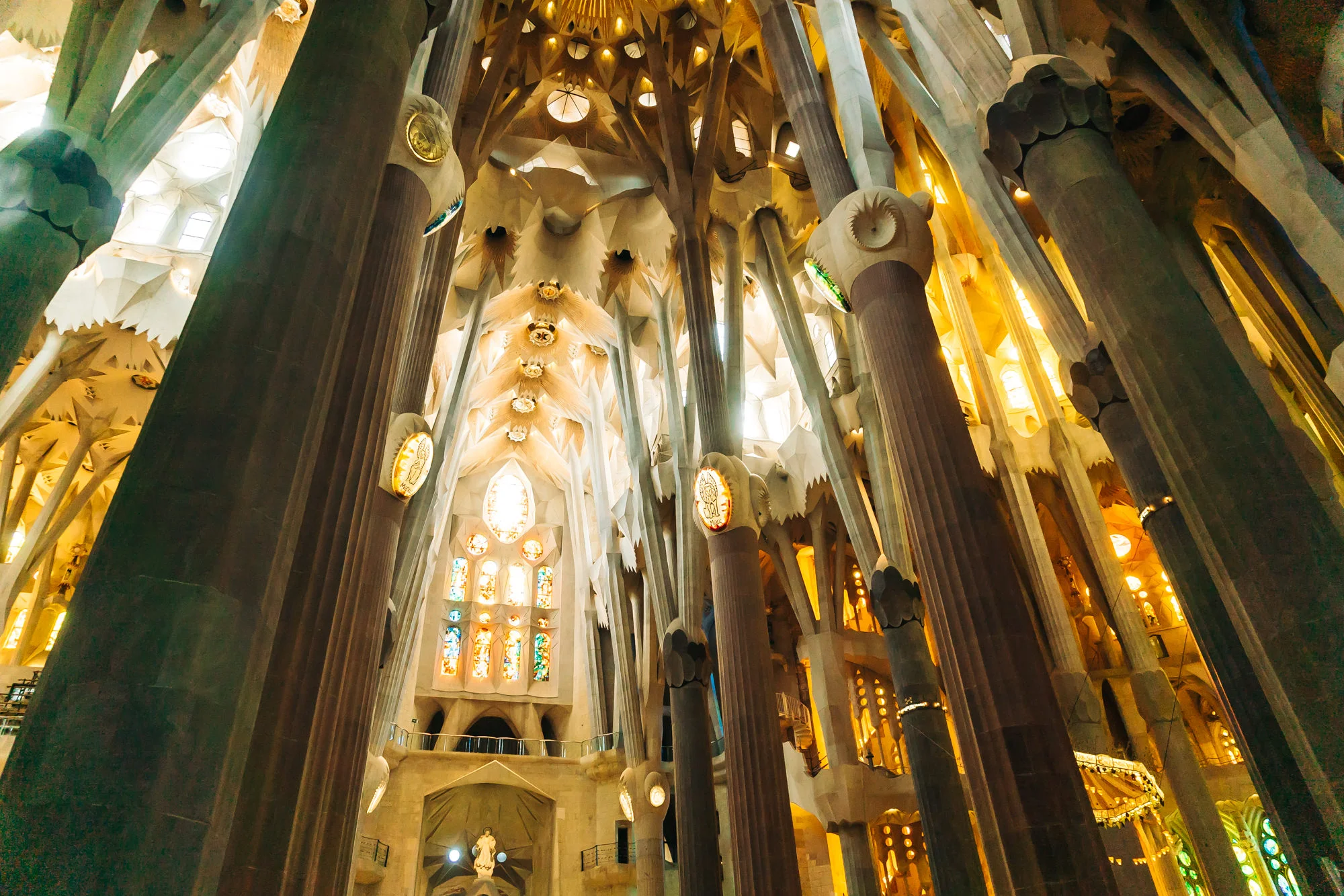 Top Antoni Gaudí Sites in Barcelona and the Best Times to Visit