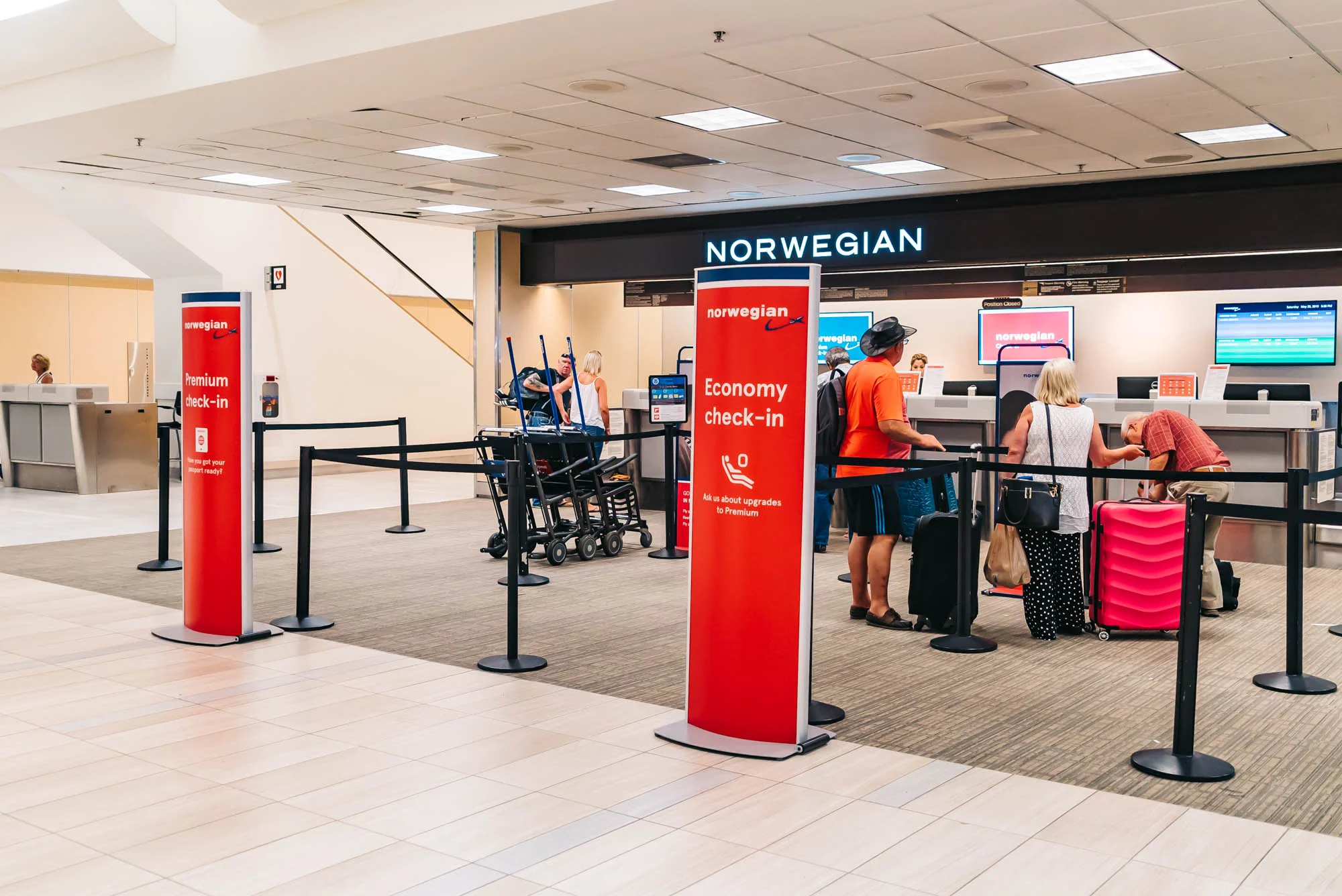 norwegian air international baggage policy economy