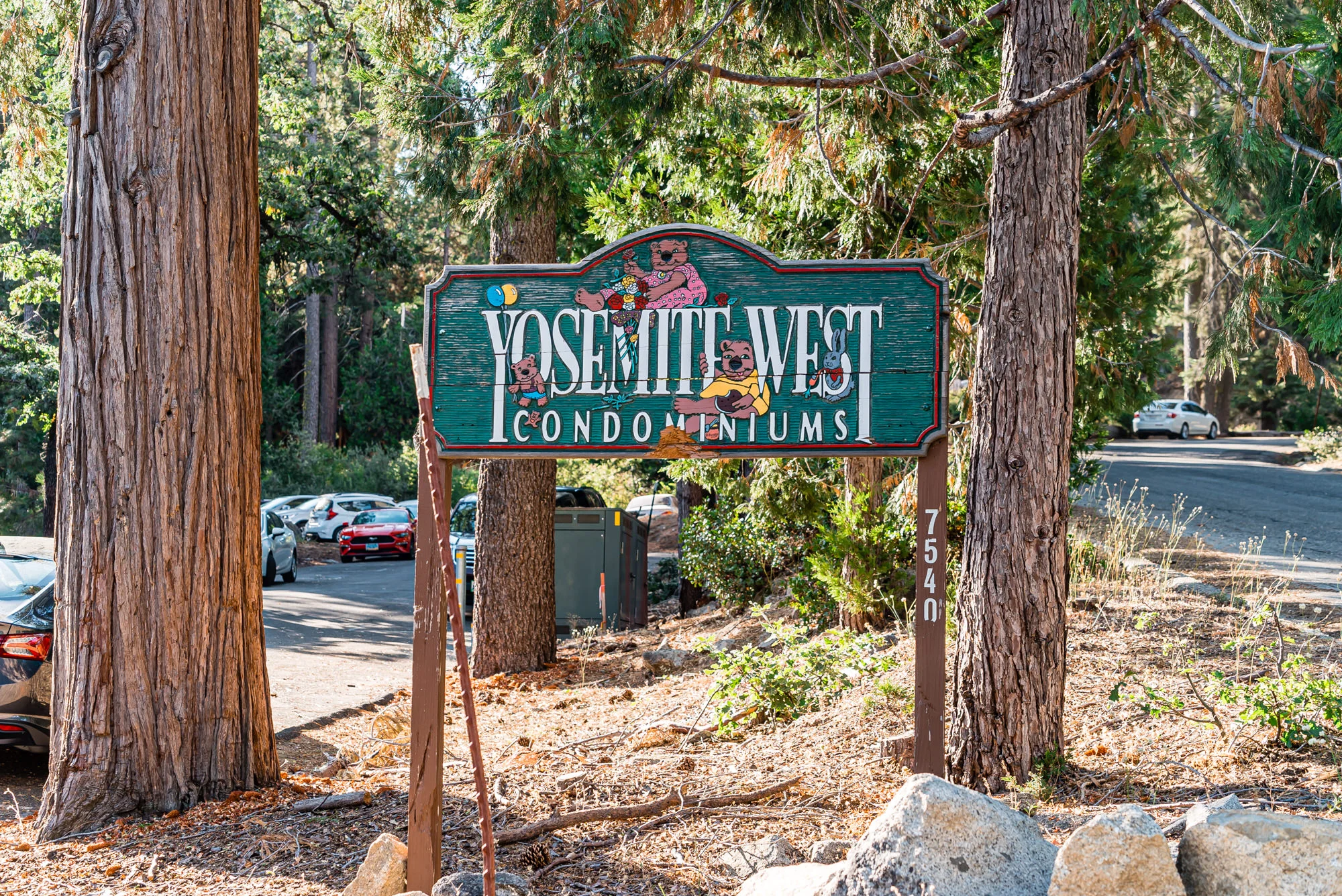 Our Roomy Airbnb Condominium in Yosemite West Travel Pockets