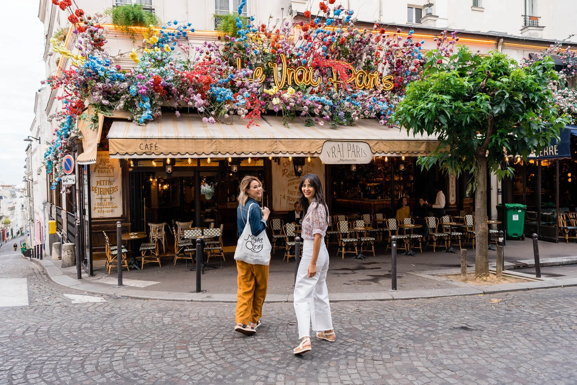 What To Wear and Pack for Paris in June - Montmartre, Louvre, Versailles