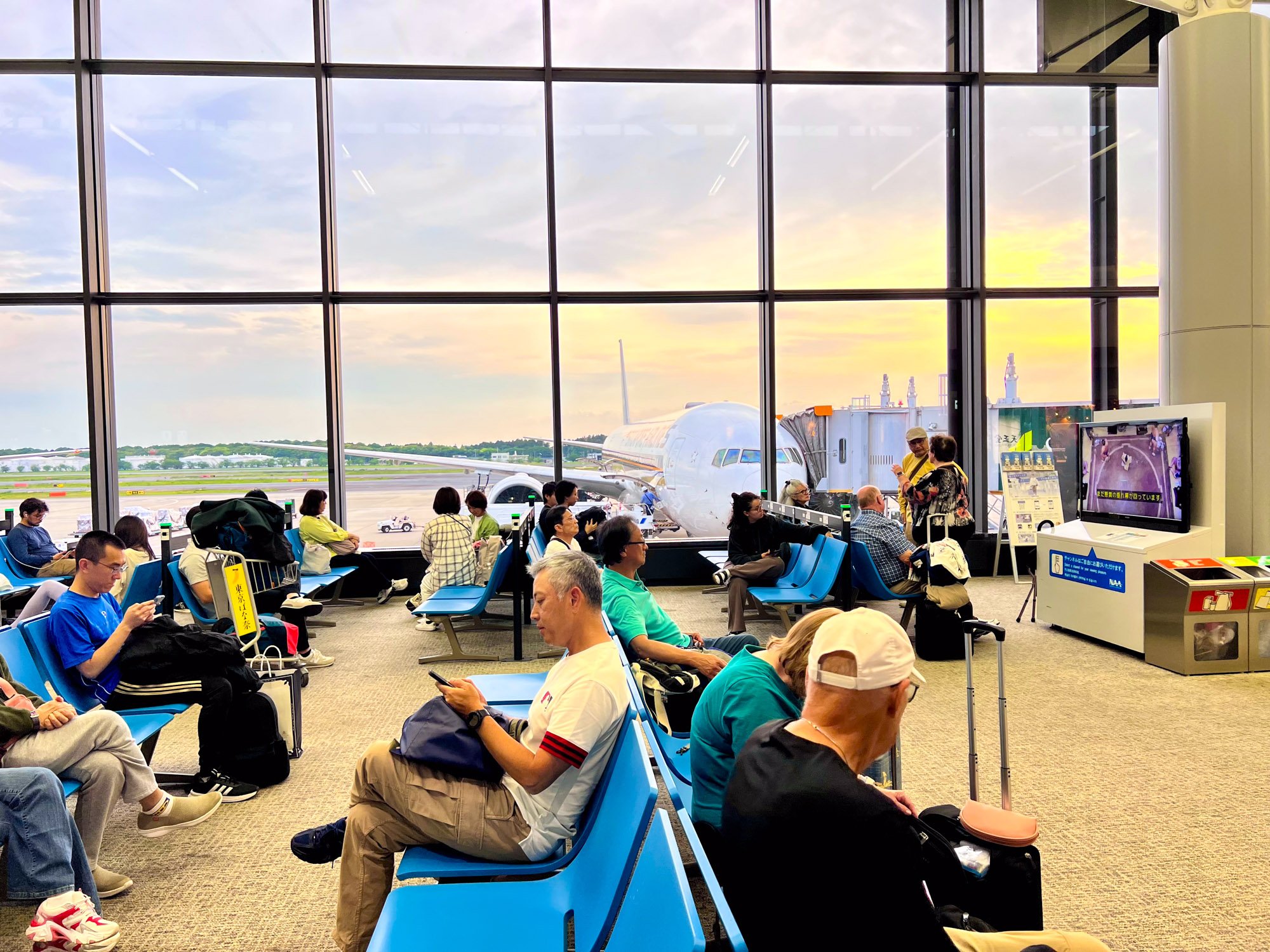 Singapore Airlines Economy Review -Roundtrip from LAX to NRT