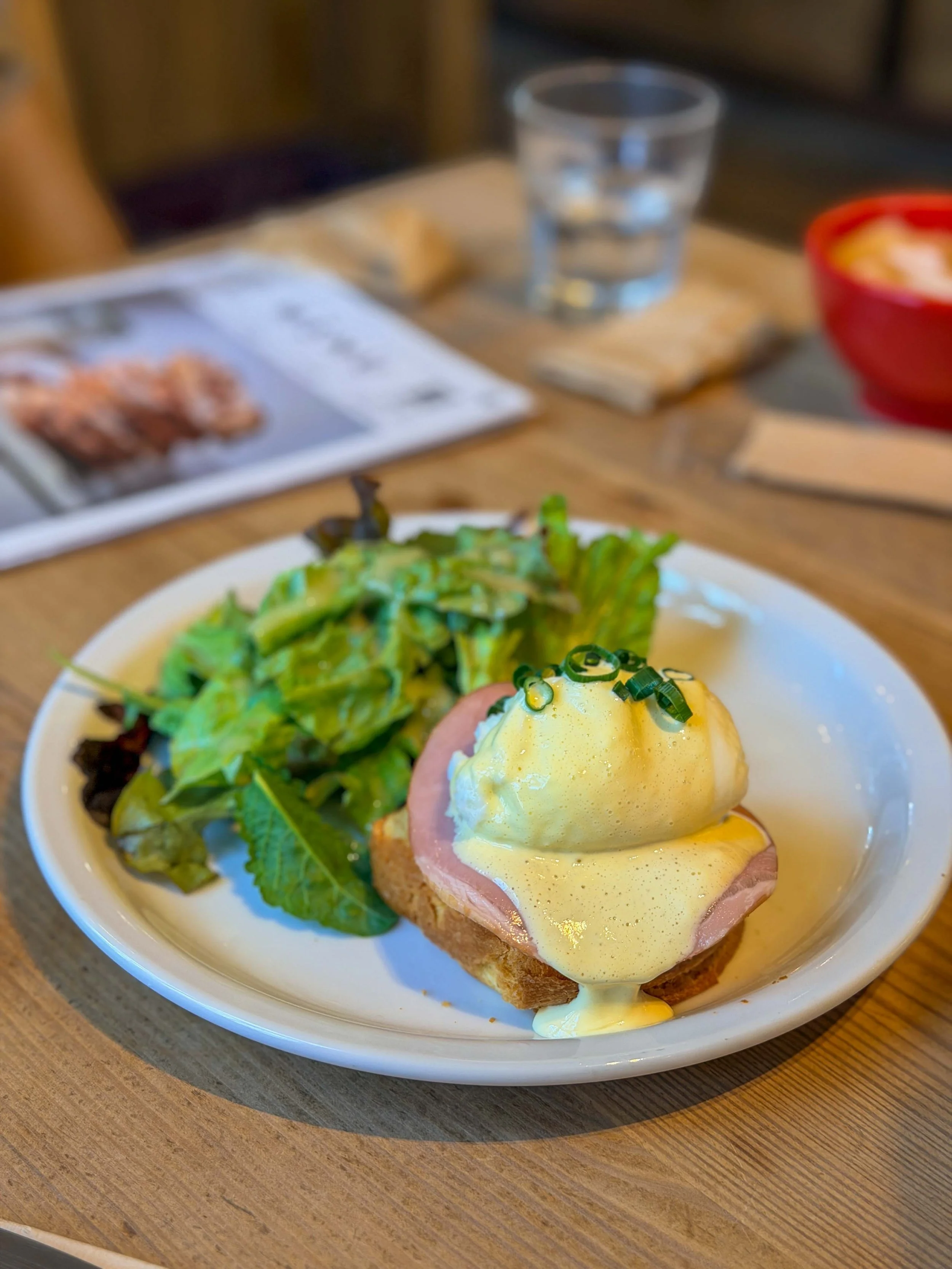 Le Pain Quotidien Shiba Park Eggs Benedict