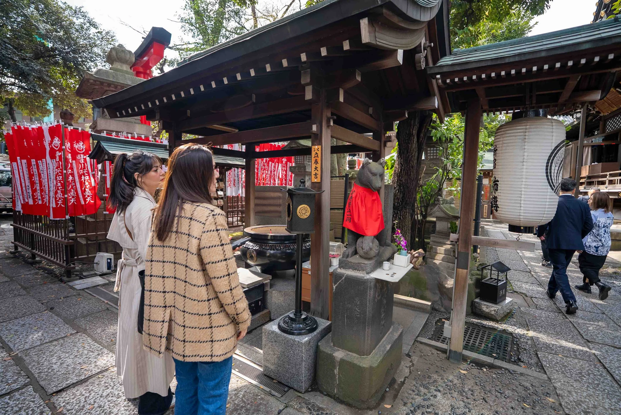 Toyokawa Inari Tokyo Betsuin Entrance