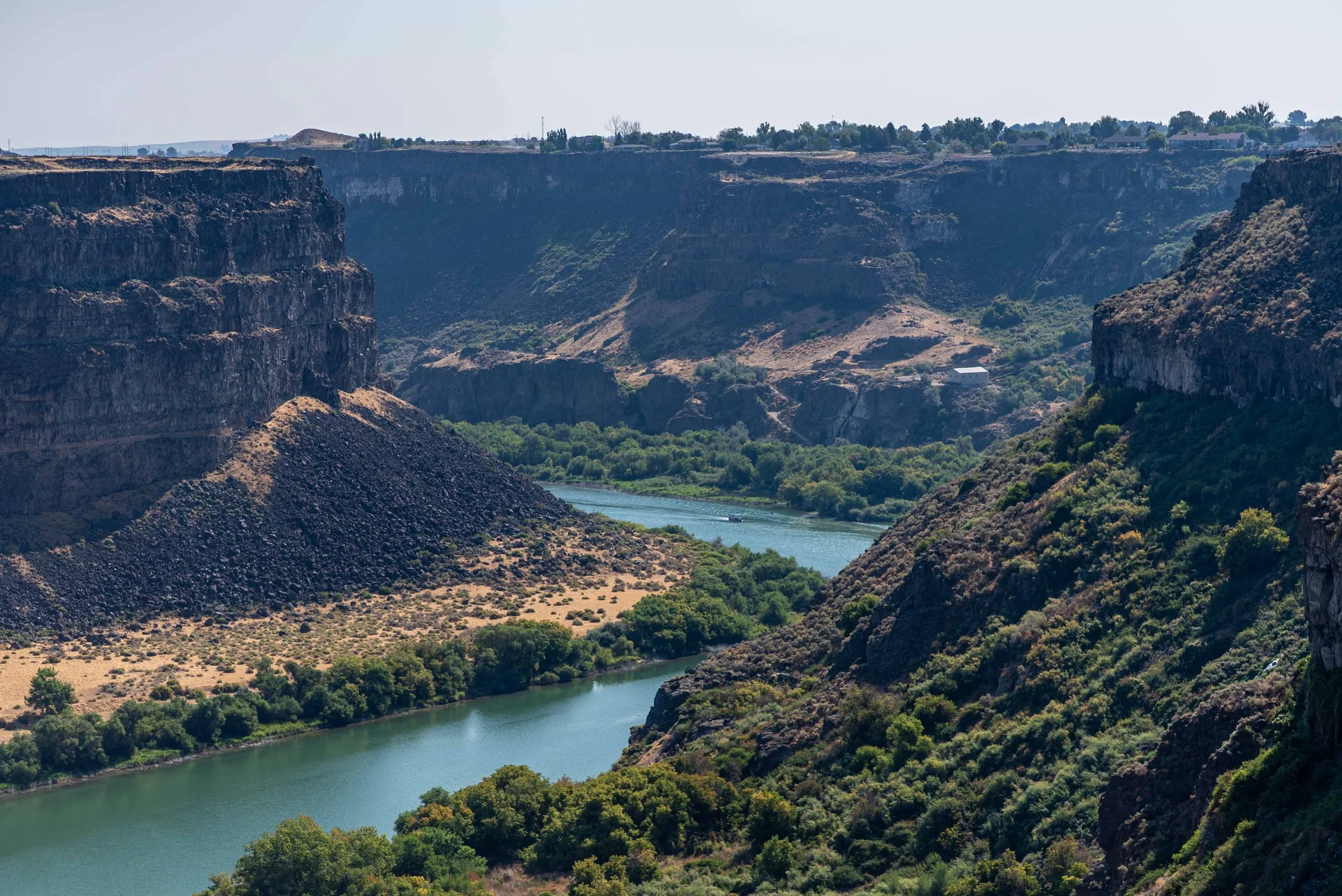 Beautiful scenery around Perrine Bridge