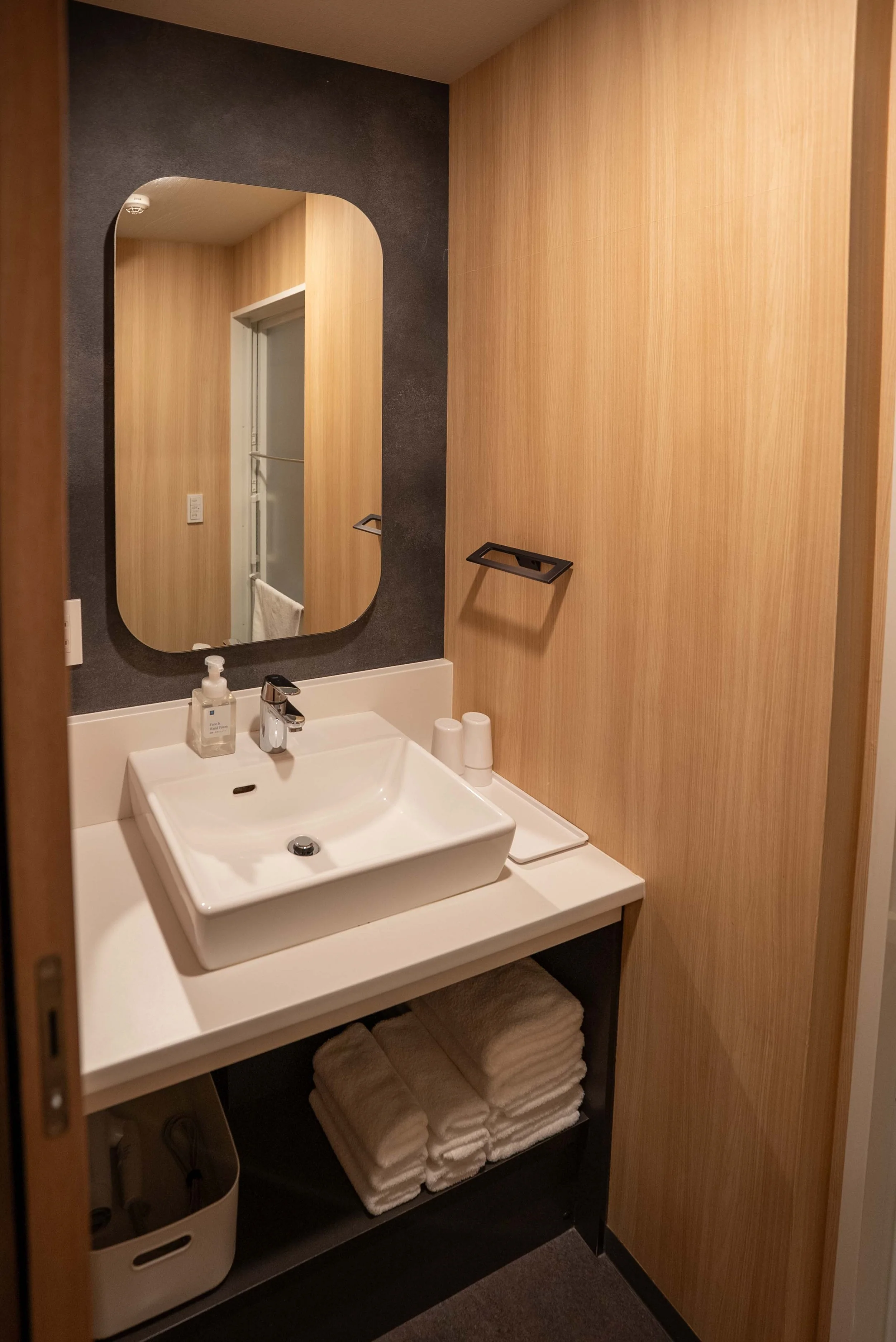 Mimaru Akasaka Hotel Room Sink Area