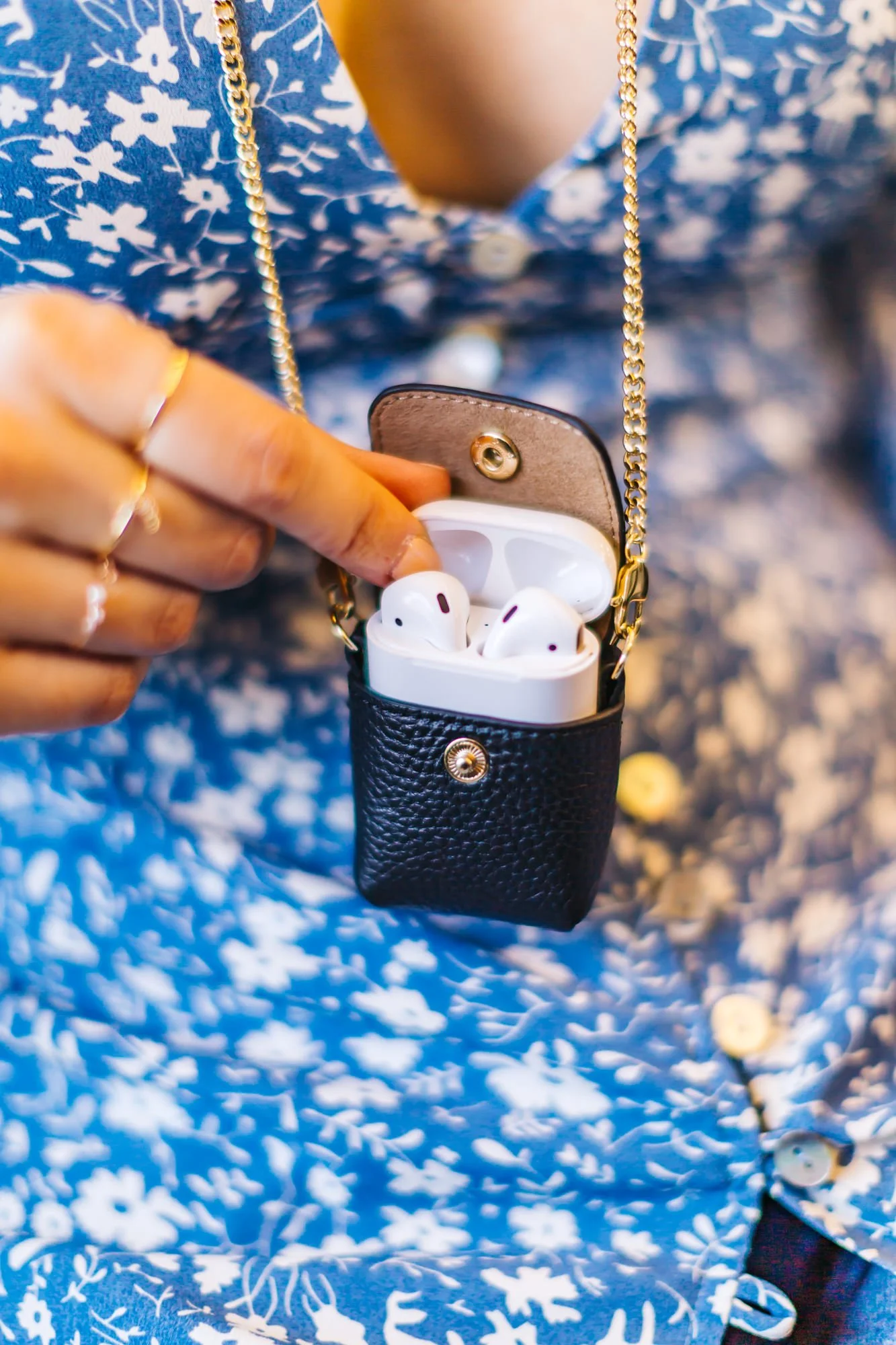 The Ultimate Bandolier Holiday Gift Guide for Travel