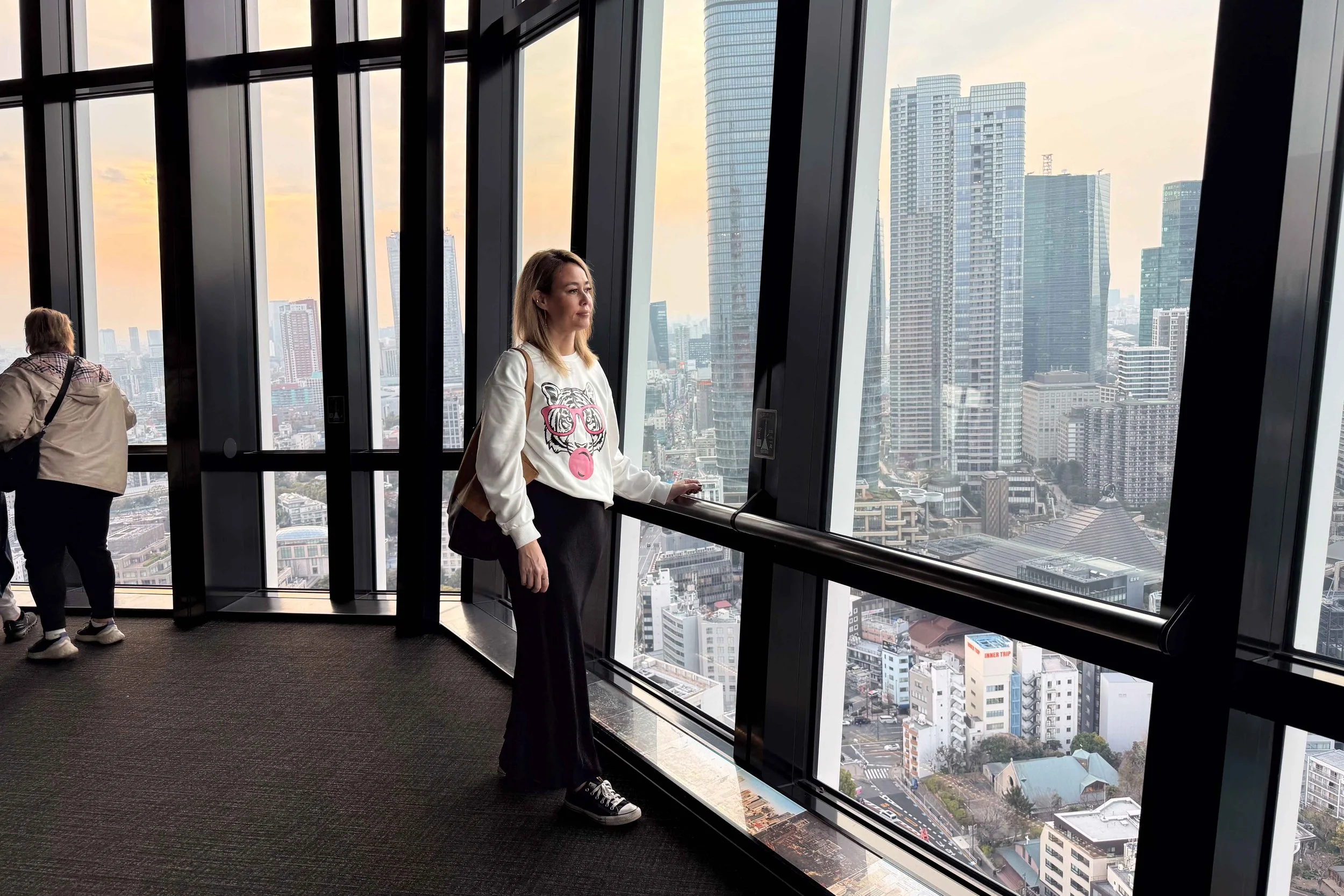 Touring the inside of Tokyo Tower with my tiger sweatshirt