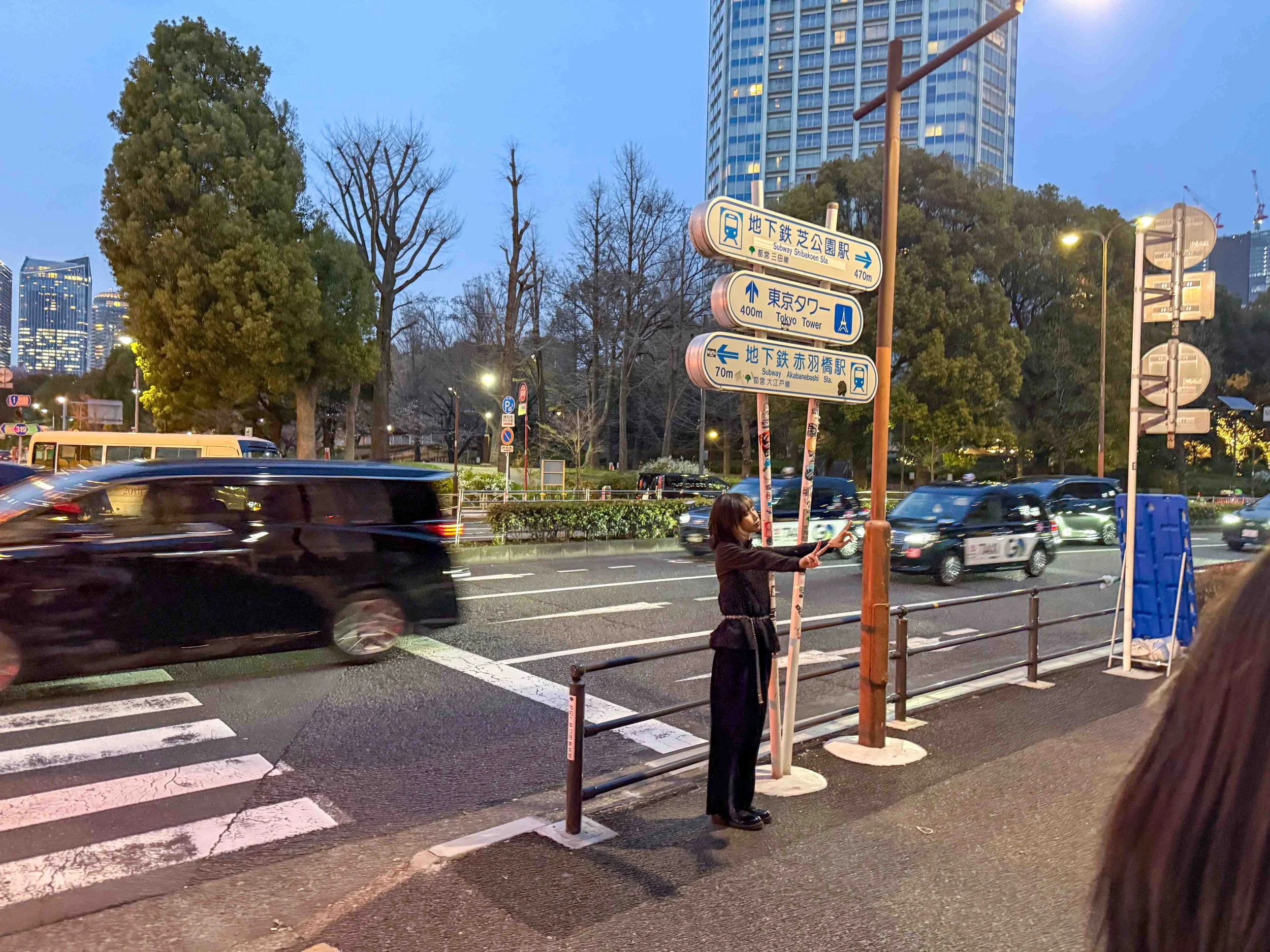 tokyo tower photo spot near Akabanebashi Station