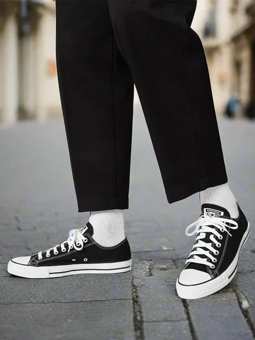 Converse Low Tops