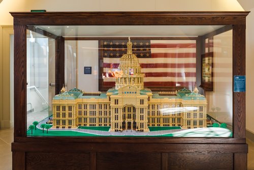 LEGO® Architecture US Capitol Display Case