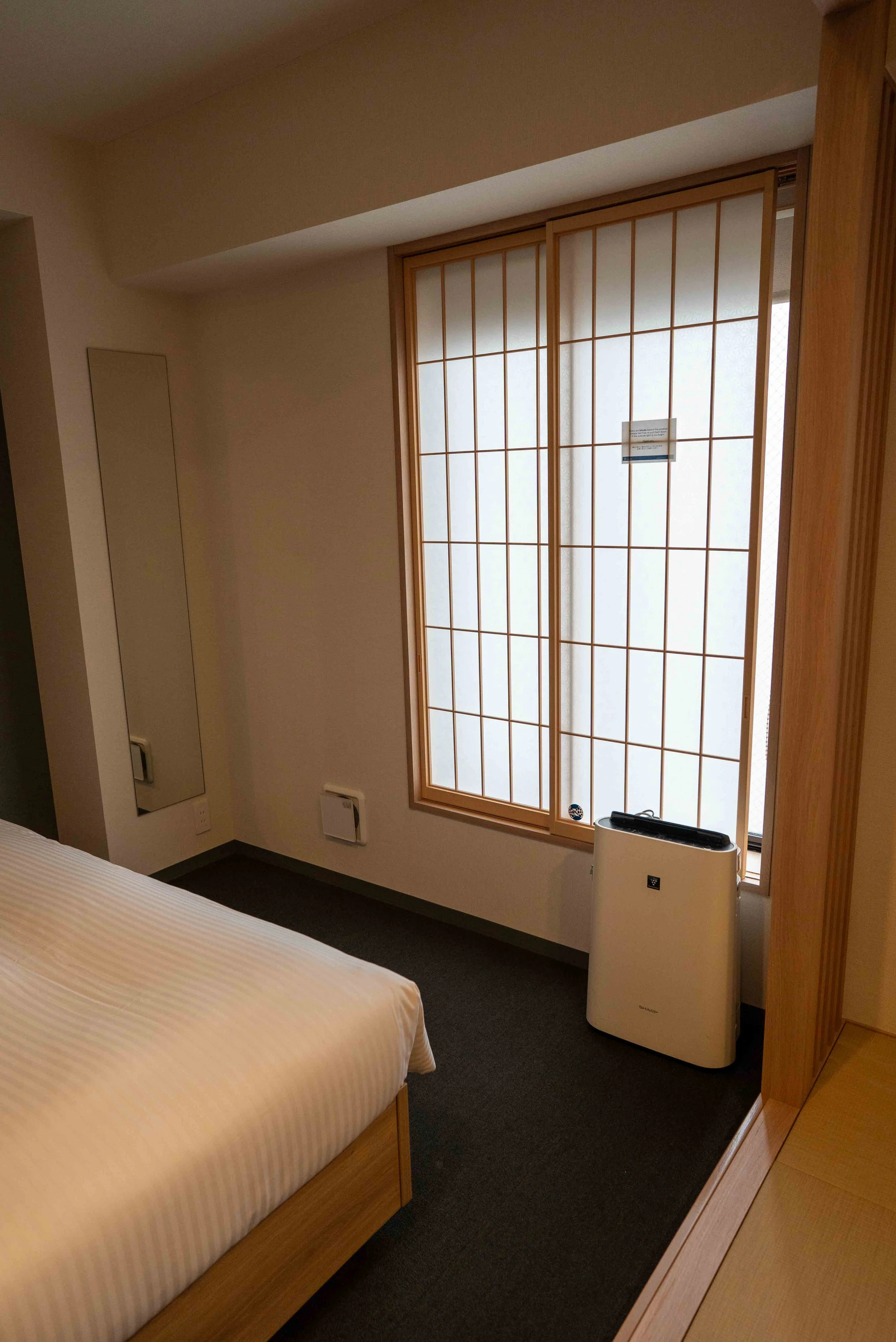 Air purifier in a hotel room