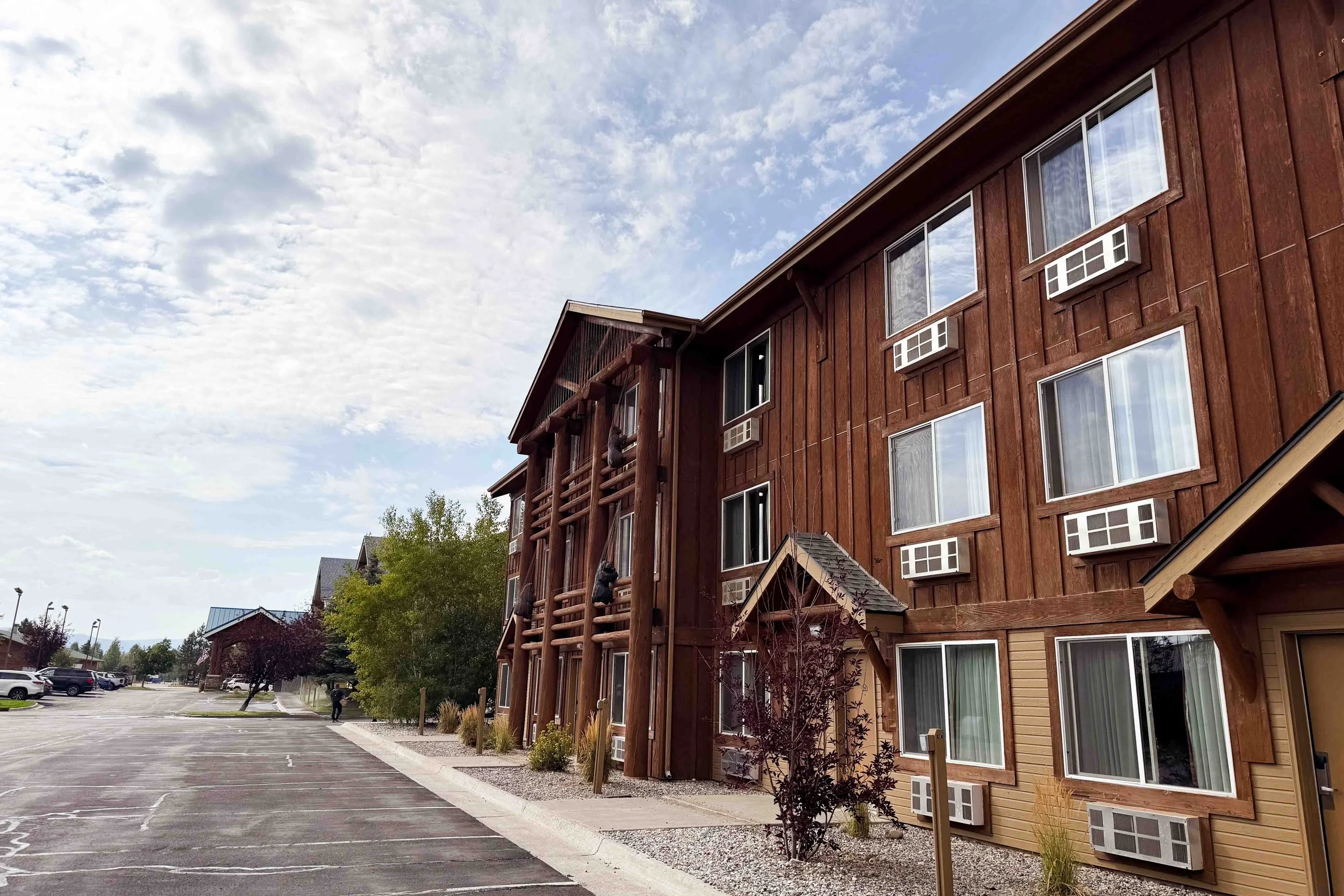 Kelly Inn West Yellowstone hotel building