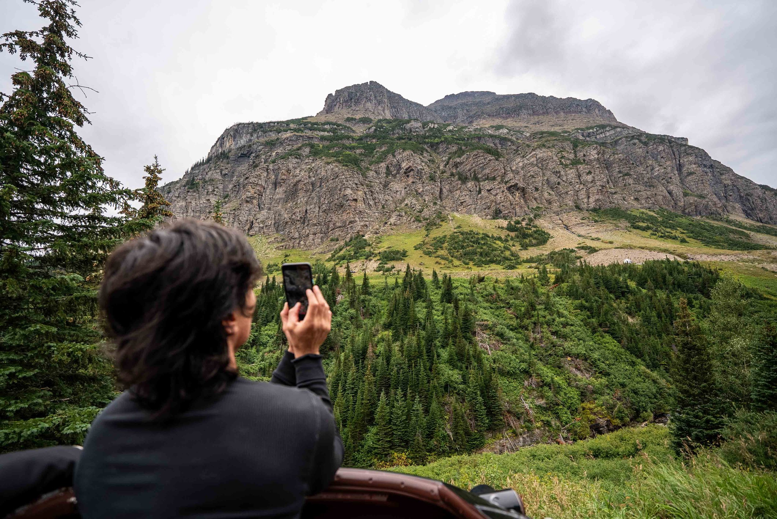 Taking a picture of the moutains
