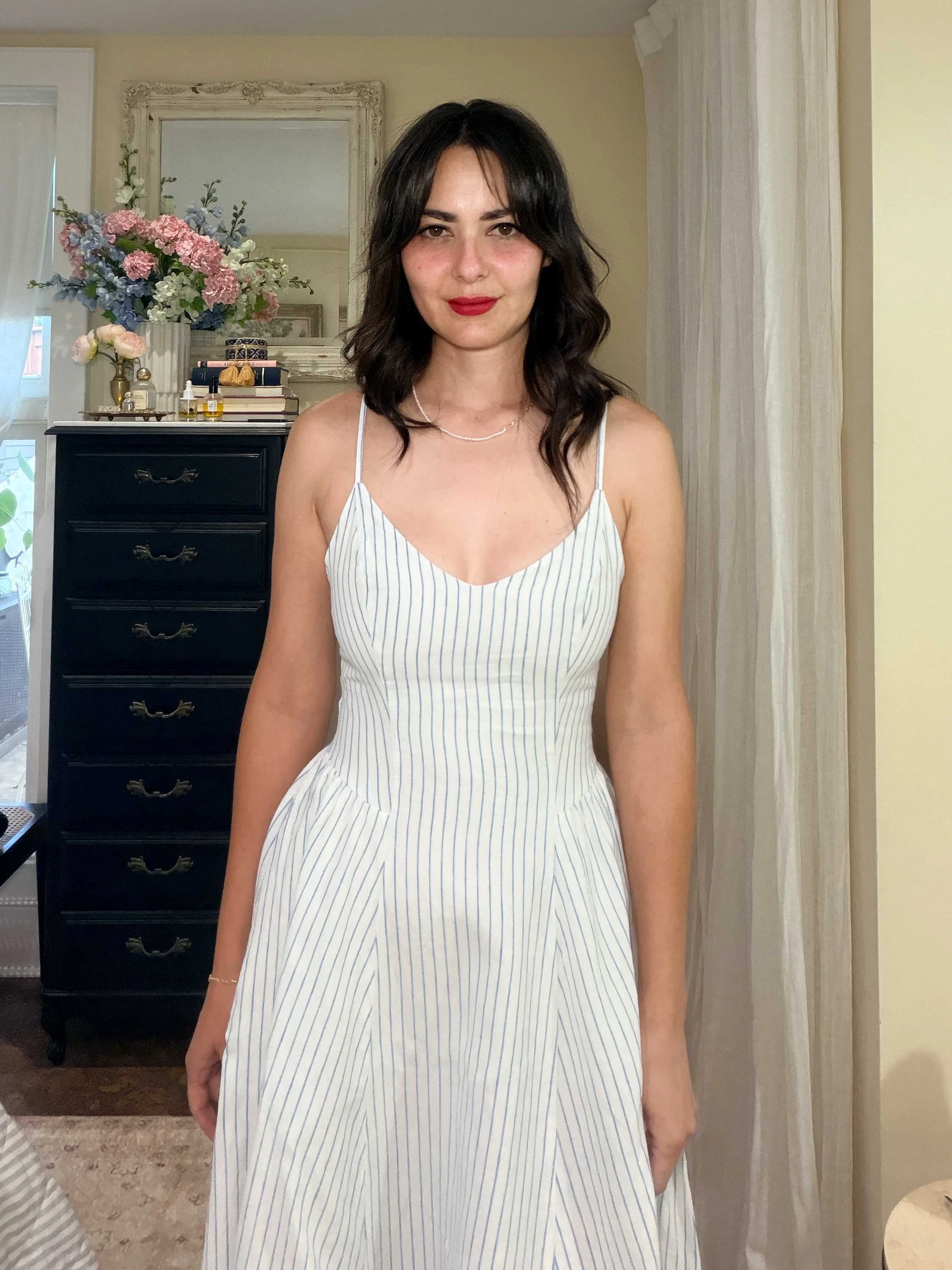 Dress without cleavage bra