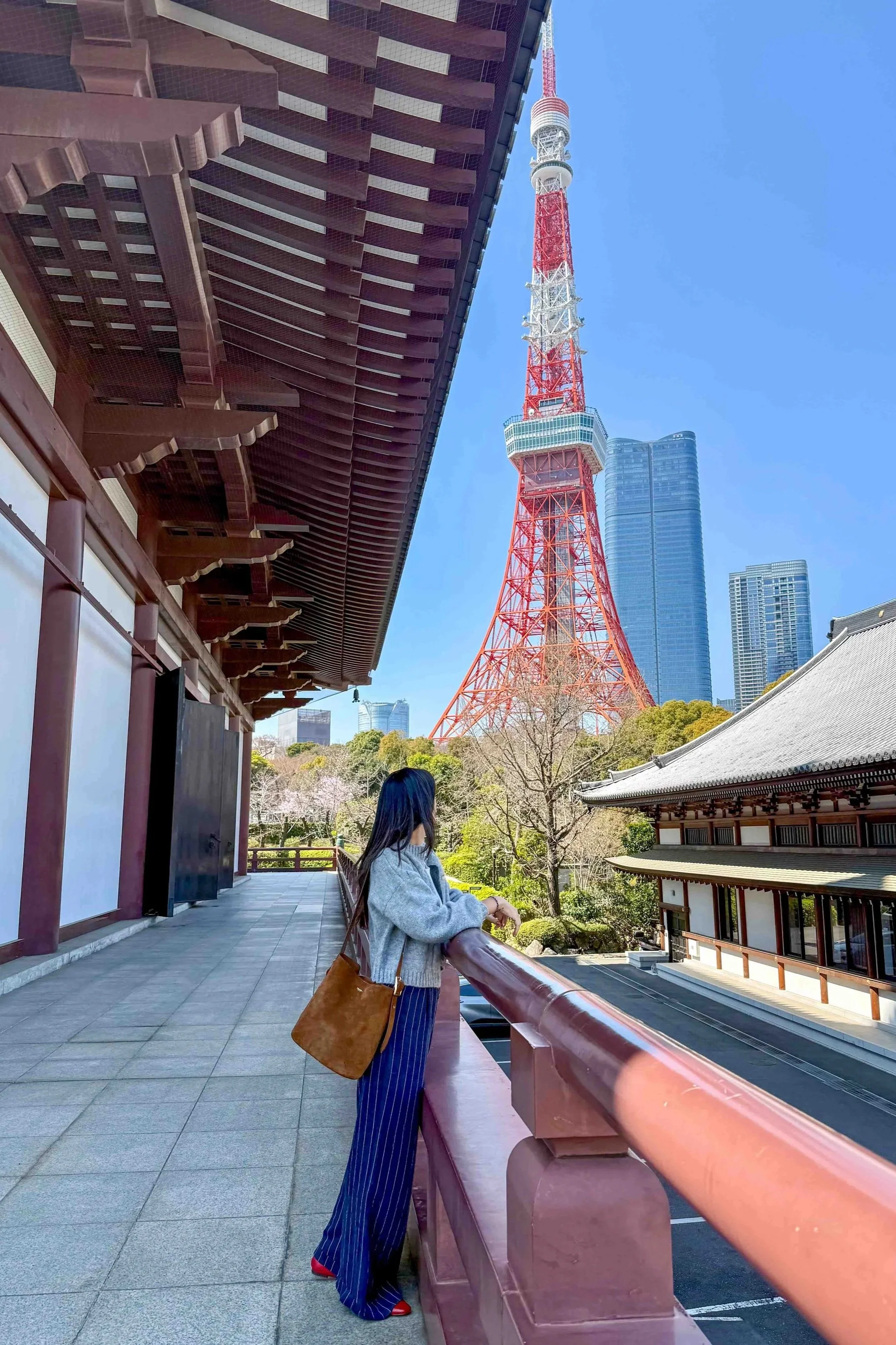 side of zojoji temple