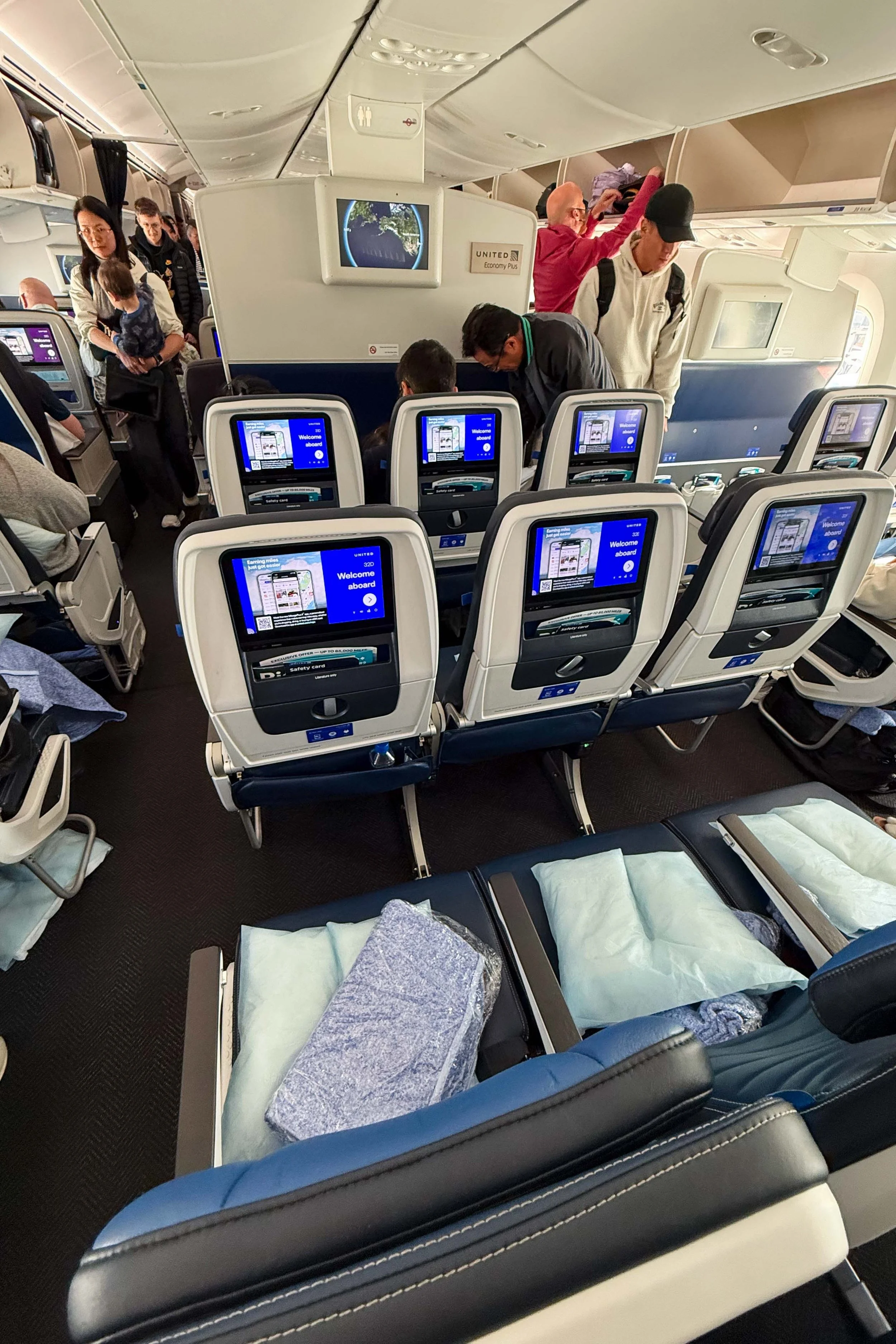 United Economy Plus Seats extra legroom
