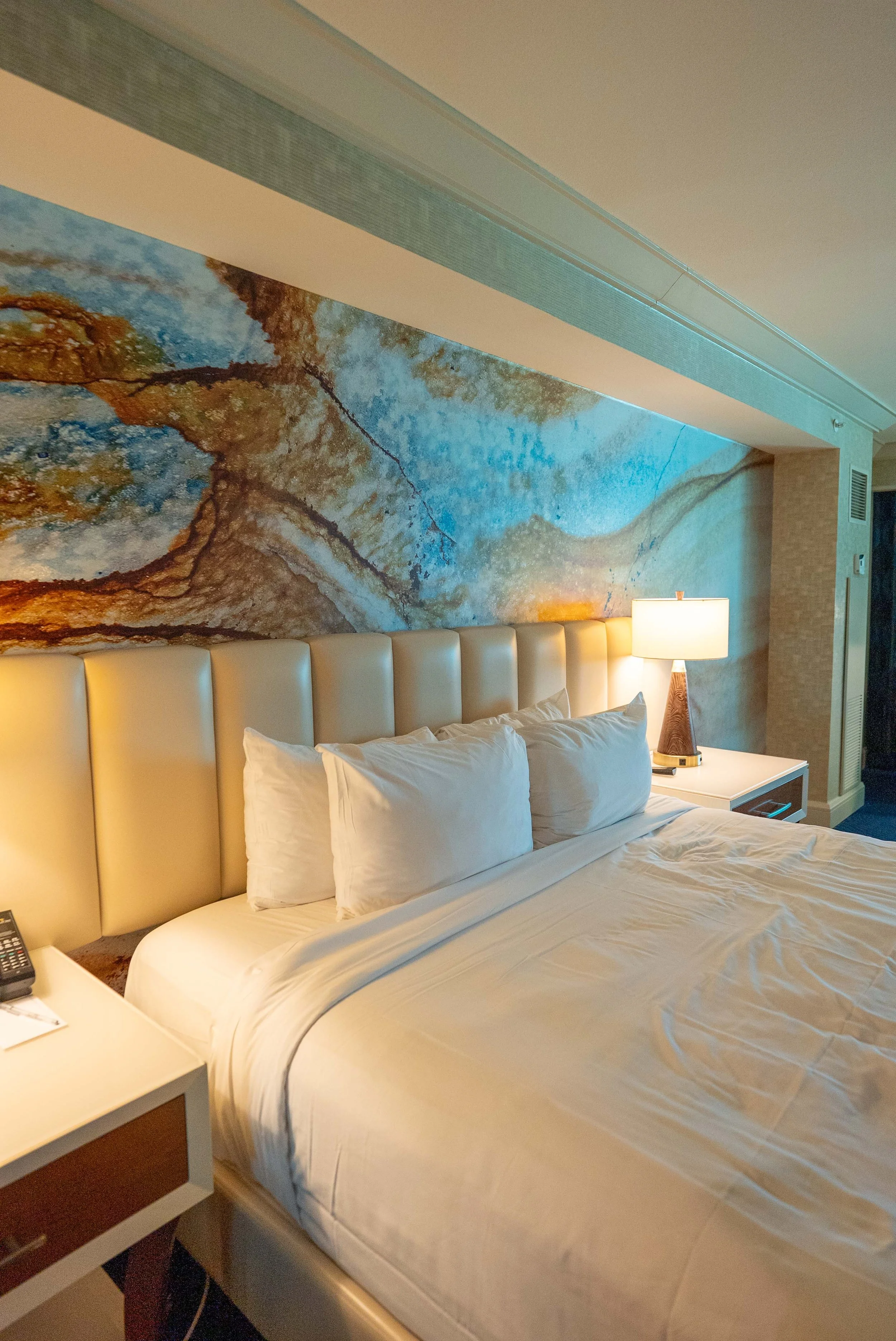 King size bed at Mandalay Bay