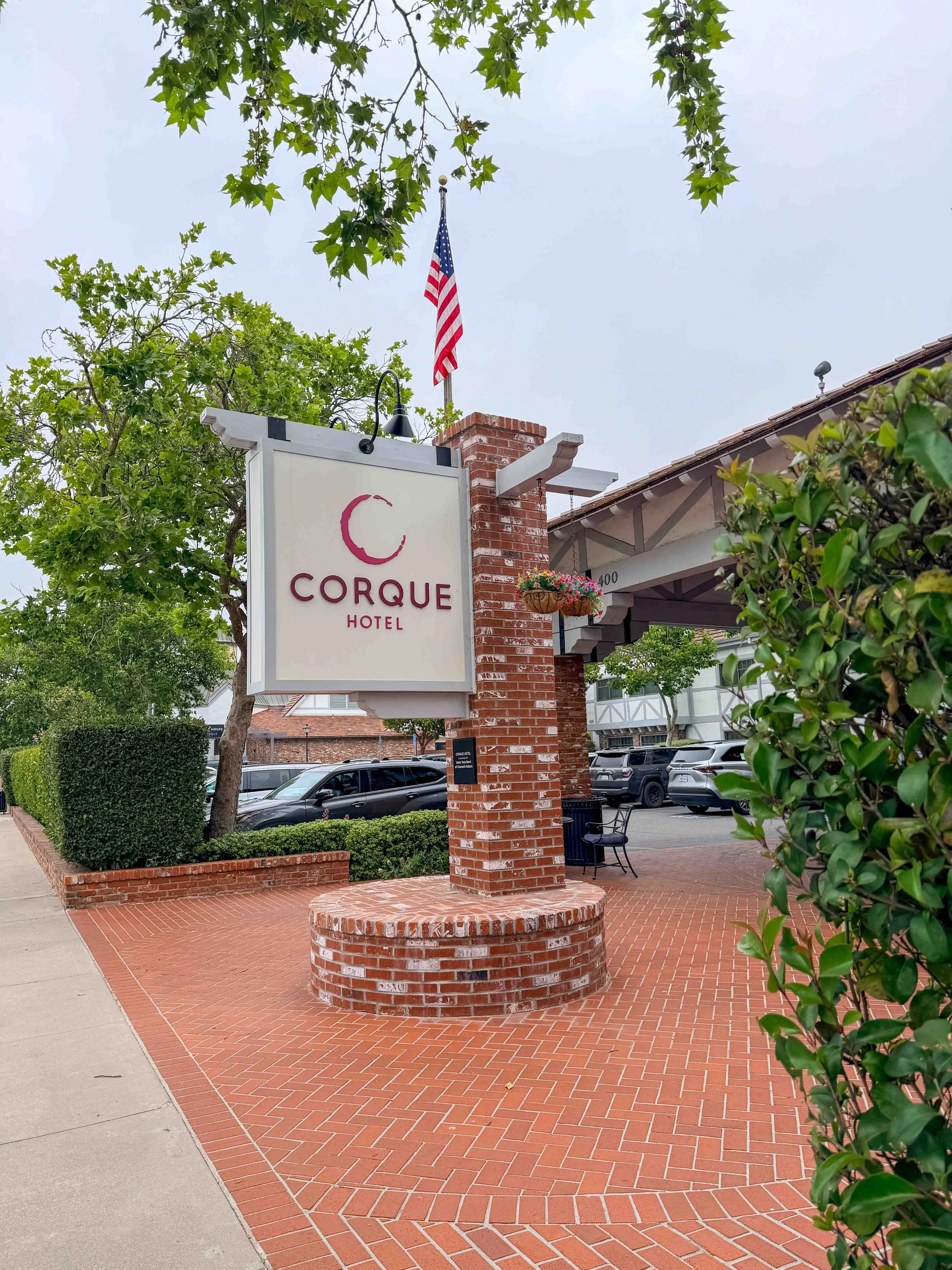 Corque Hotel Solvang Sign