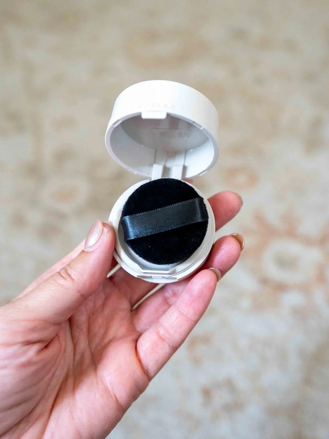 what to buy in japan hairline powder pouf