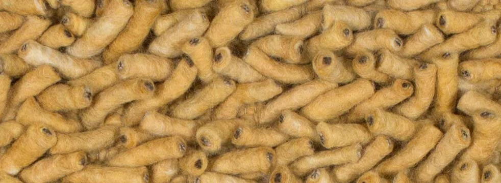 122