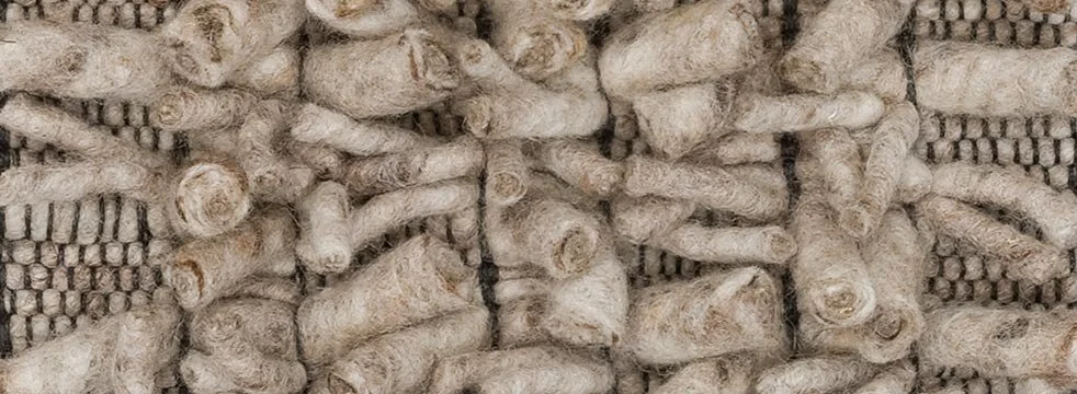 1104