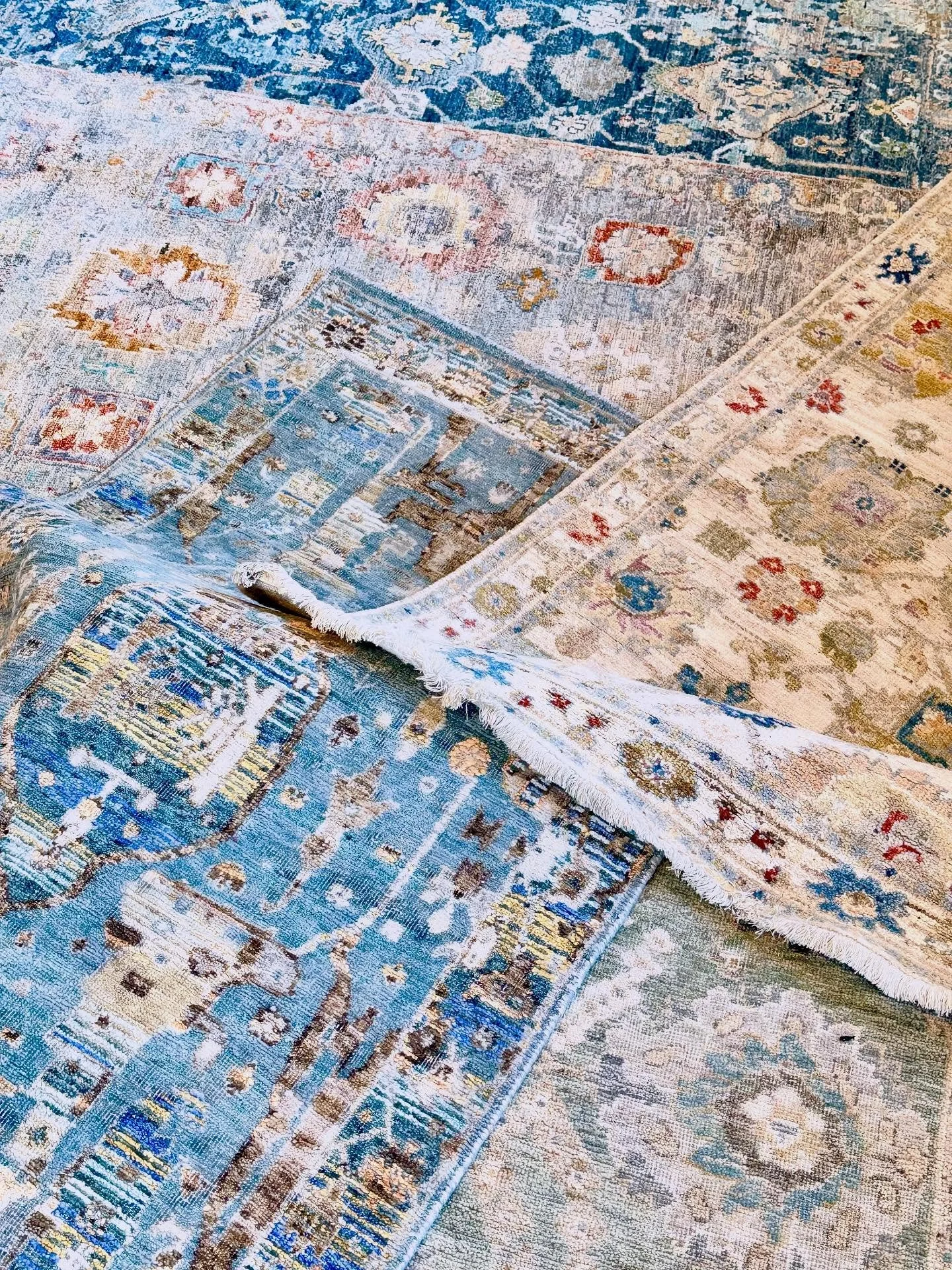 Discover our gorgeous 3x5 traditional rug selection! Find your ideal Kalaty! @kalatyrug