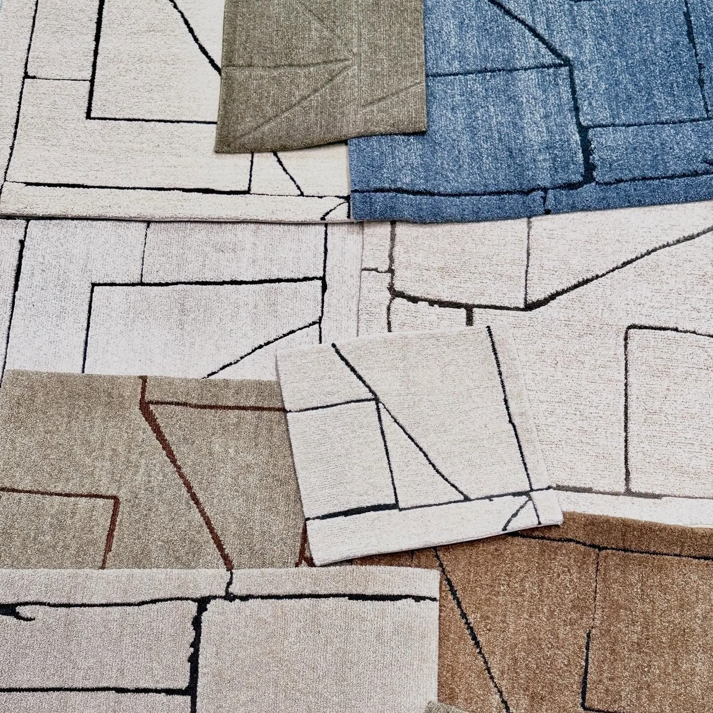 Meander is one of Driscoll Robbins' most simplistic stunning designs, offering numerous samples to choose from. You can customize the two colors in this linear design to fit your space perfectly. Colors can be tailored to your every desire!