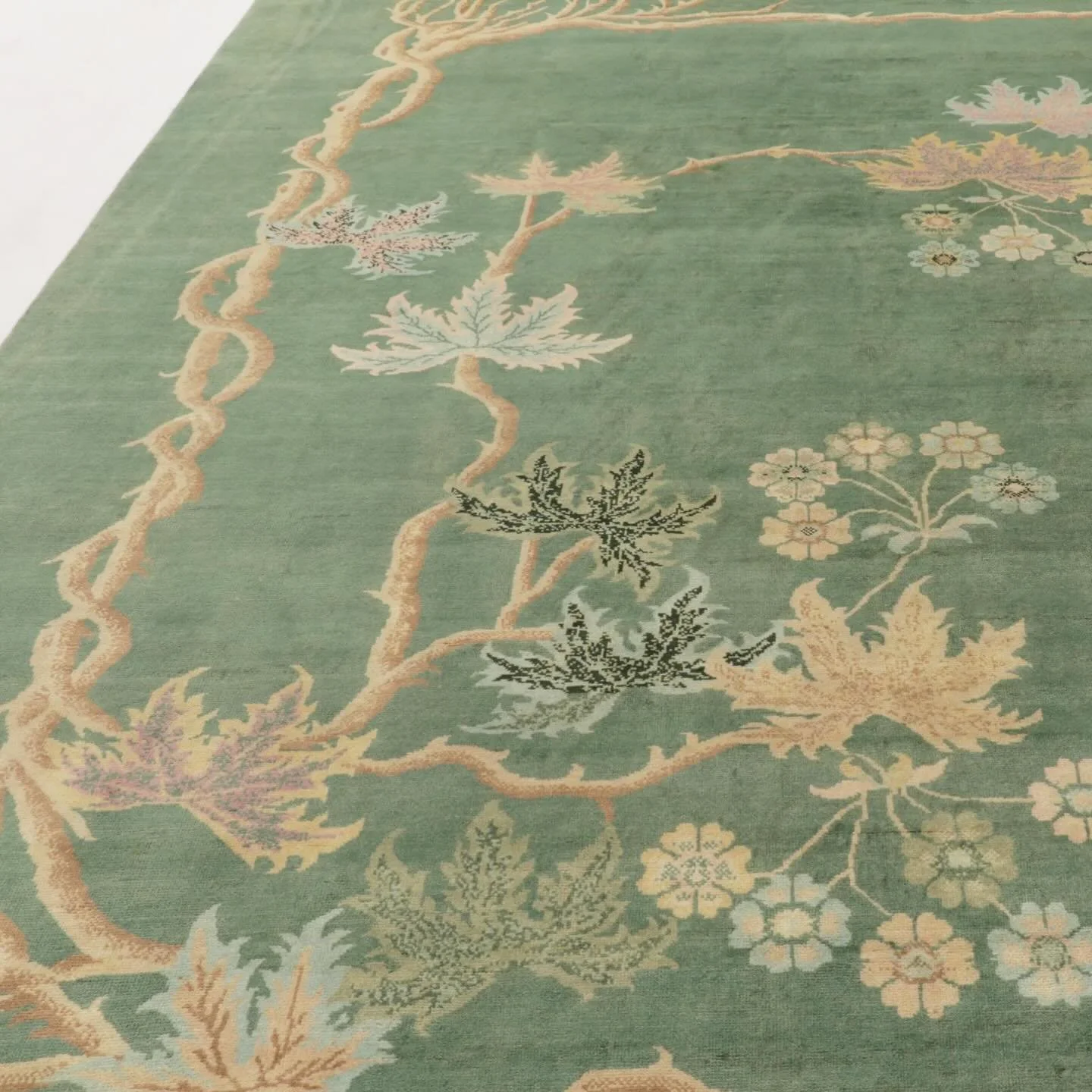 Discover the stunning Chinese Art Deco in Green with Elegant Vine Scroll. Working with Driscoll Robbins, we can order masterpieces like this one for your home projects. @rugandkilim