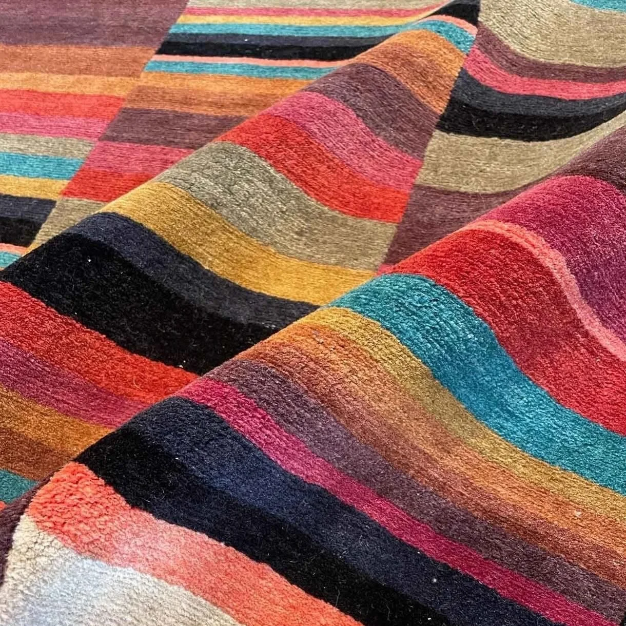 Need a rainbow of color for a runner? We got this Odegard Runner available for the taking!