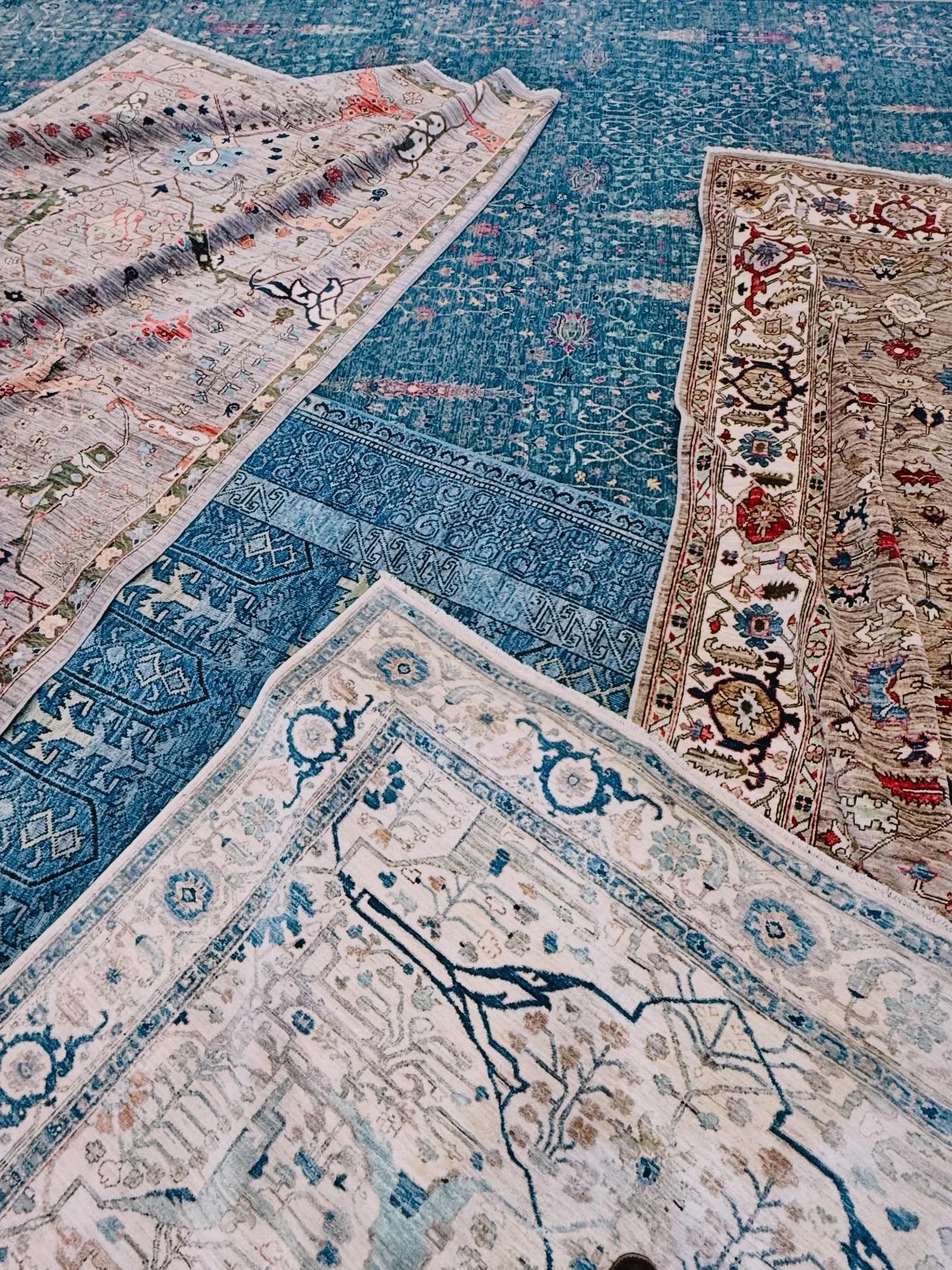 Fresh traditional rugs just arrived! Faryab, Aryana, Abrash, and Nooristan Designs are waiting for you!