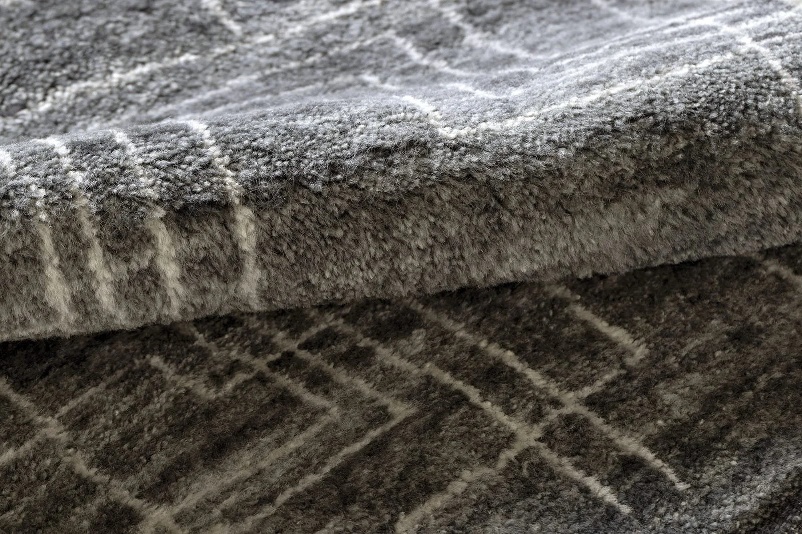 NEXUS_CHARCOAL_Detail-1_WEB.jpg