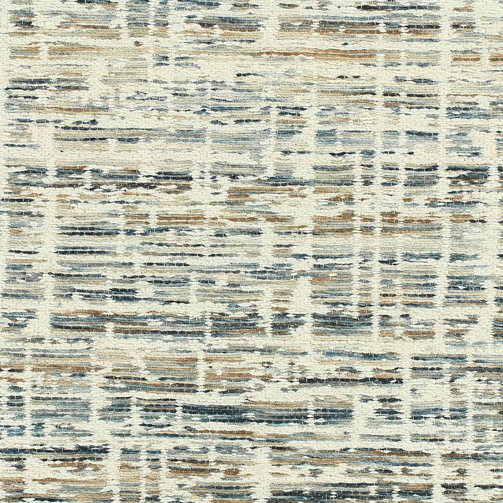 Hampton Court - Blue.