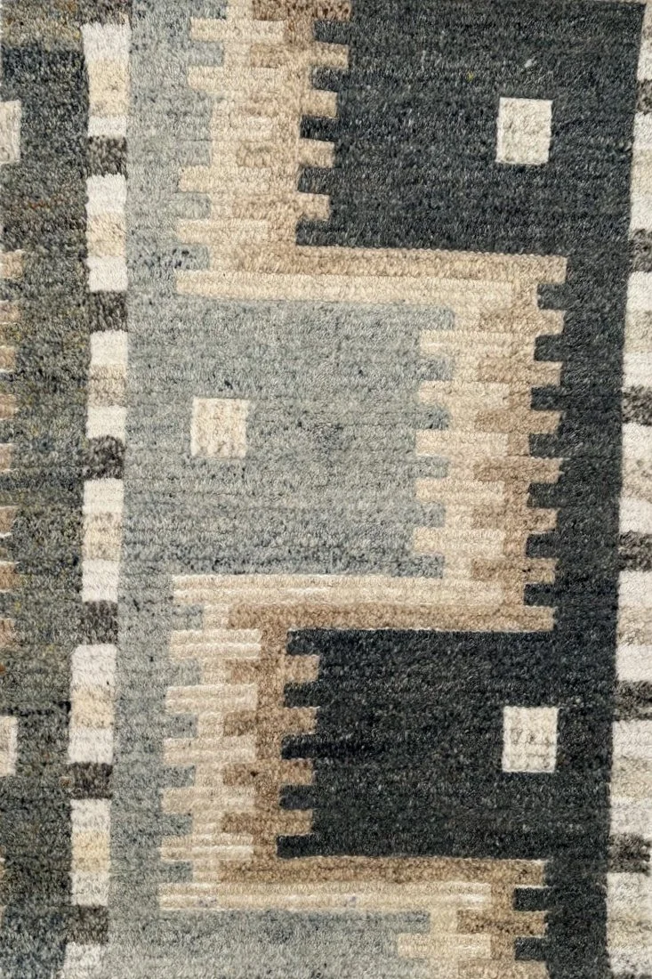 SCANDINAVIAN DESIGN - 134/PILE