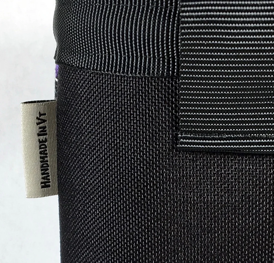 z back panel, tag, black.jpg