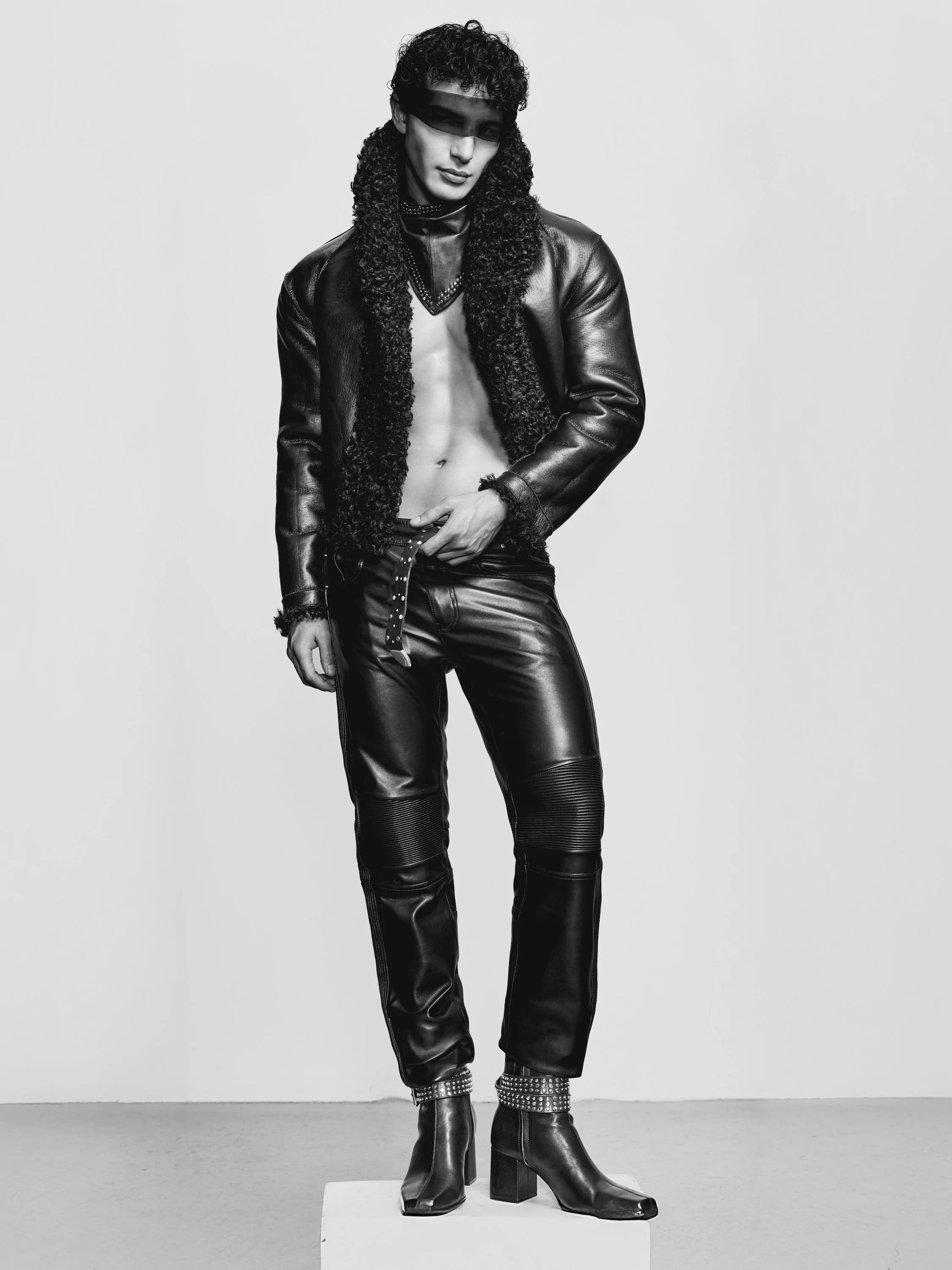 Test Men Arut13282 copy.jpg